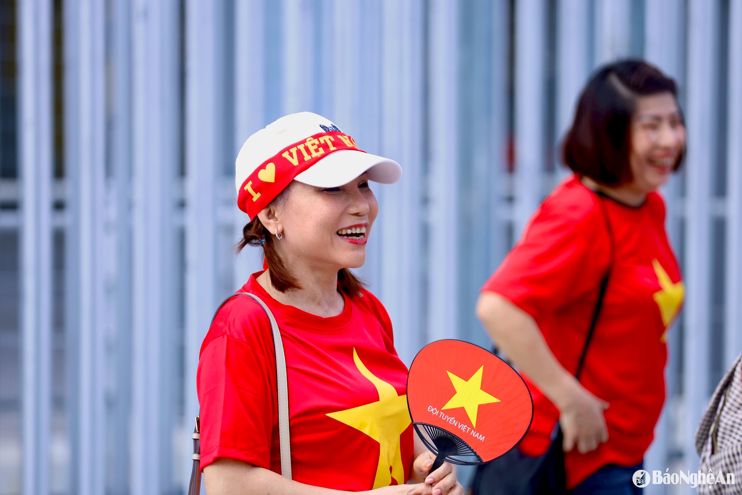 Ngay từ rất sớm, rất đông cổ động viên Việt Nam đã đổ về sân Bukit Jalil.