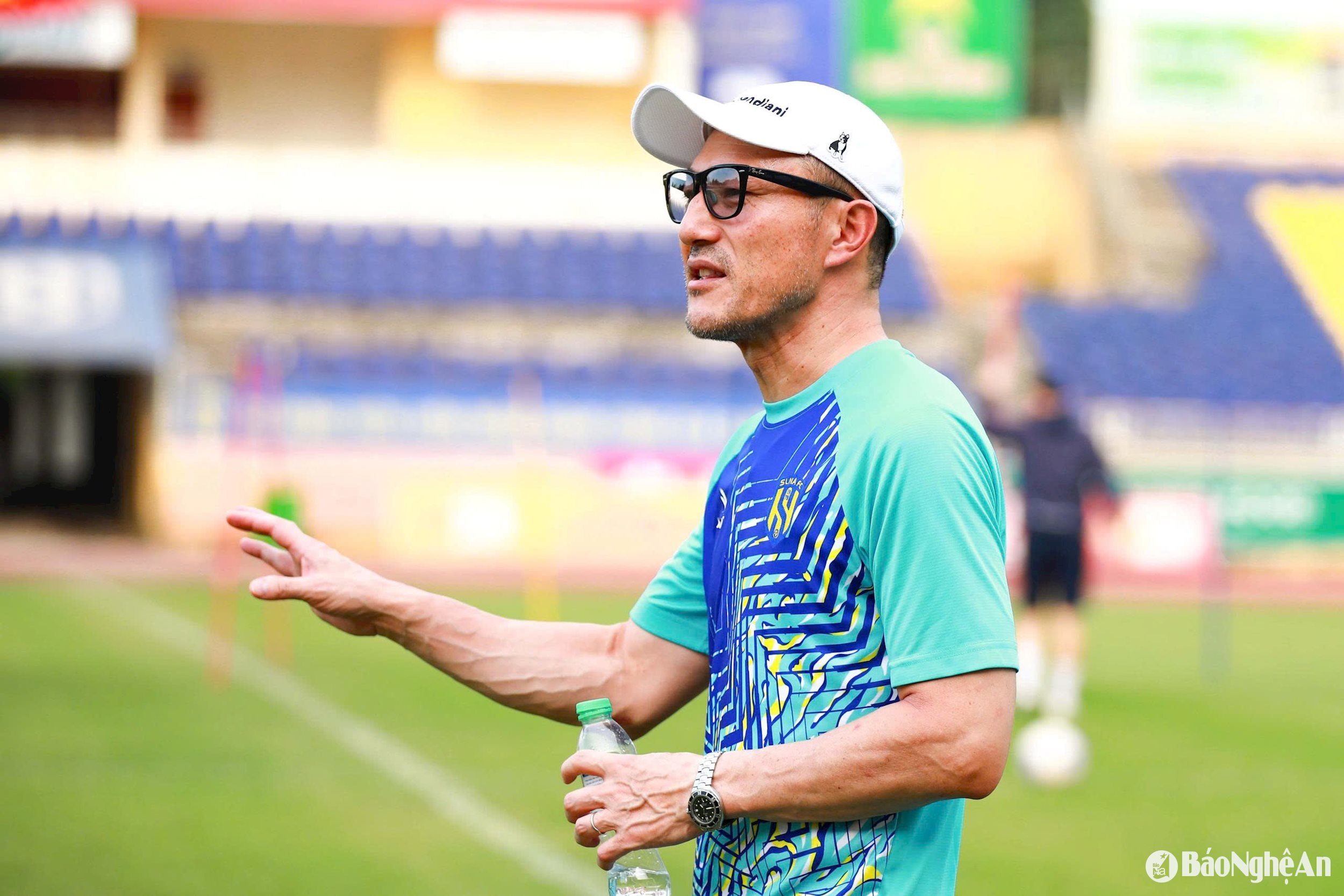 Ảnh 2 - Chung Lê
