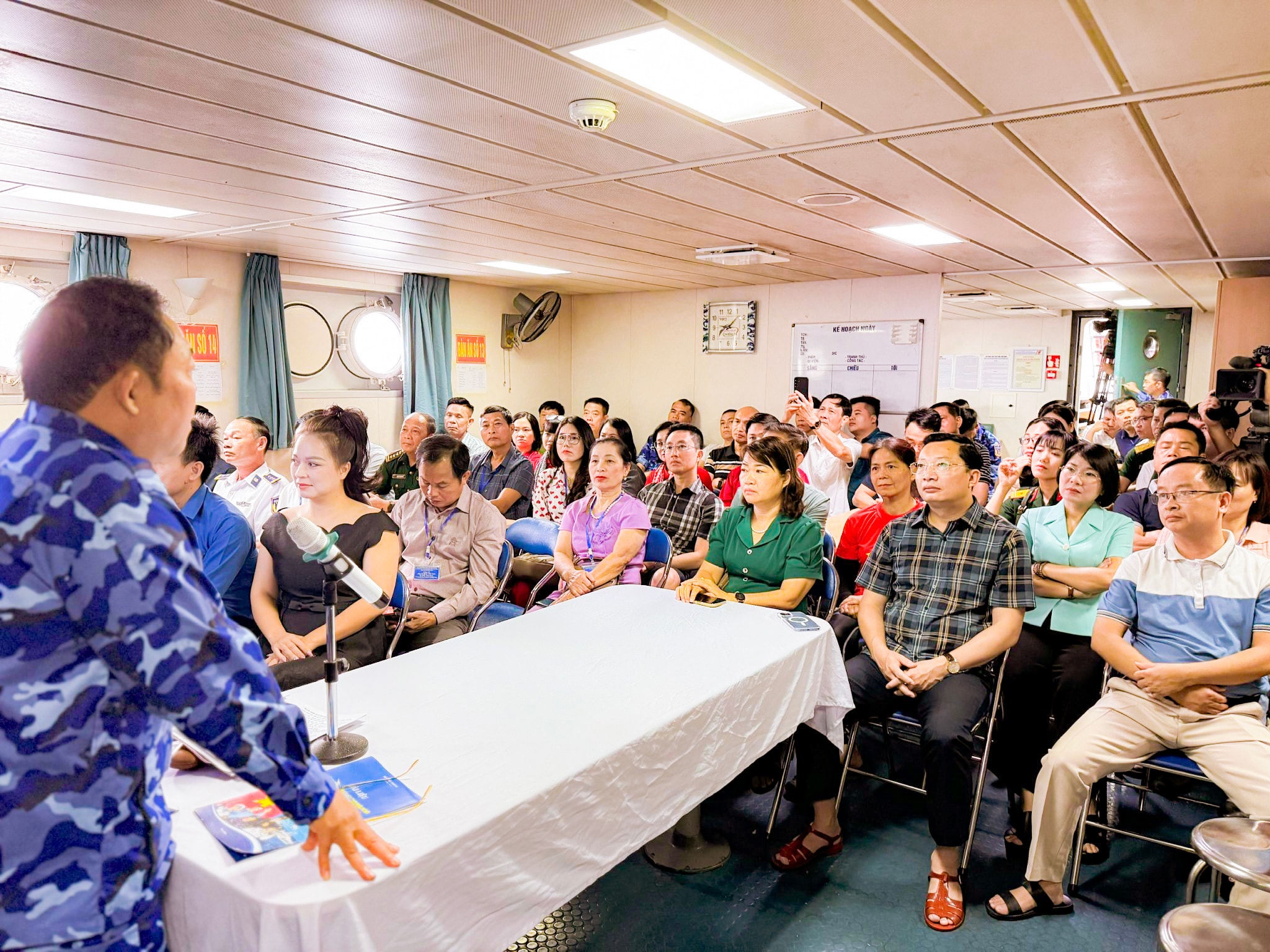 bna_-tuong-hau-aead9533c283de82e7086ca358fbddfc(1)-1c99664d510599ad406dbce0146fdd40.jpg