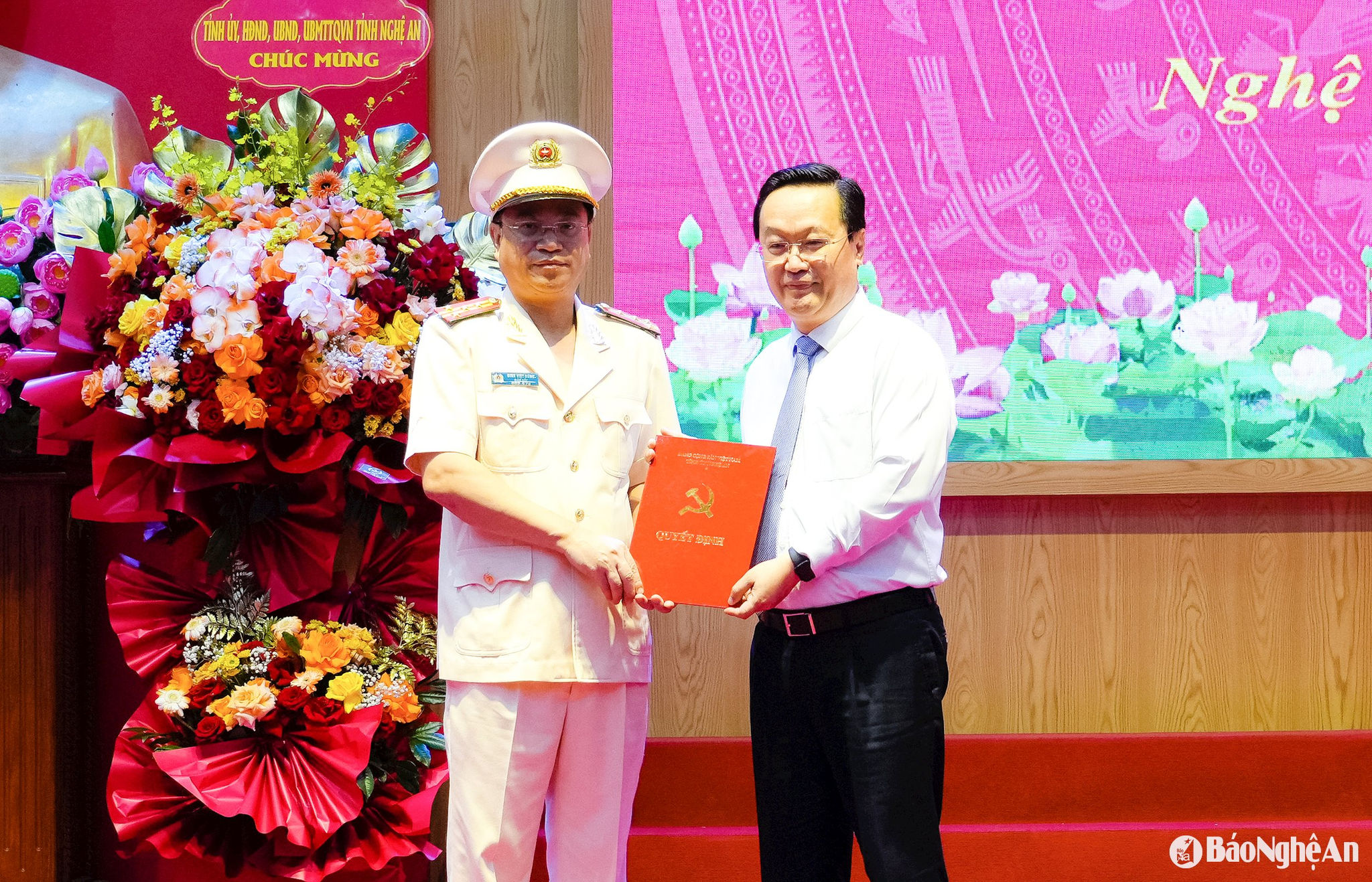 Công bố quyết định của Ban Thường vụ Tỉnh ủy về công tác cán bộ