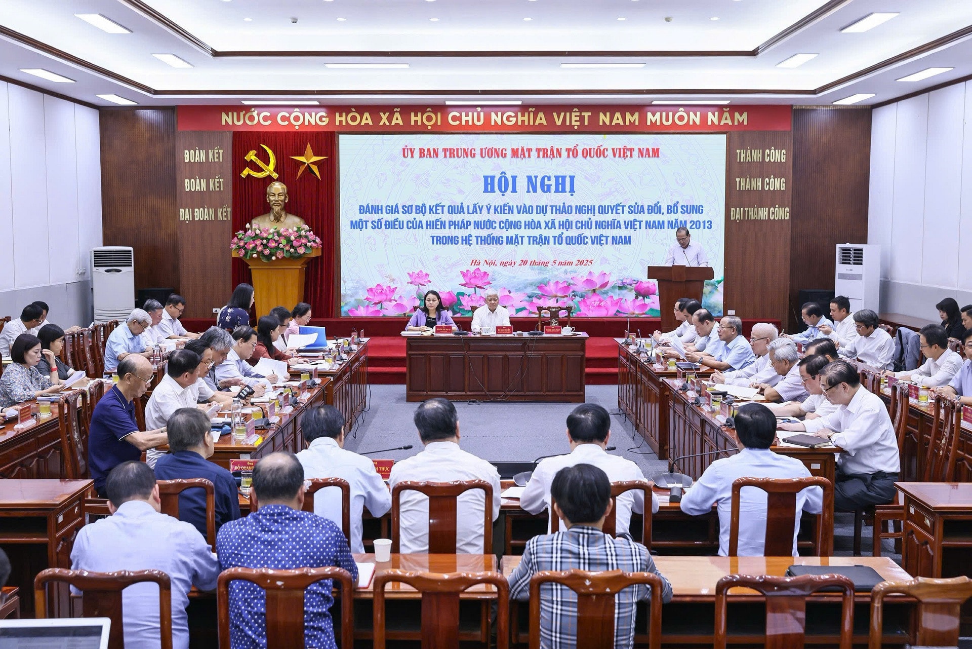 mat tran to quoc gop y hien phap sua doi 85539.jpg