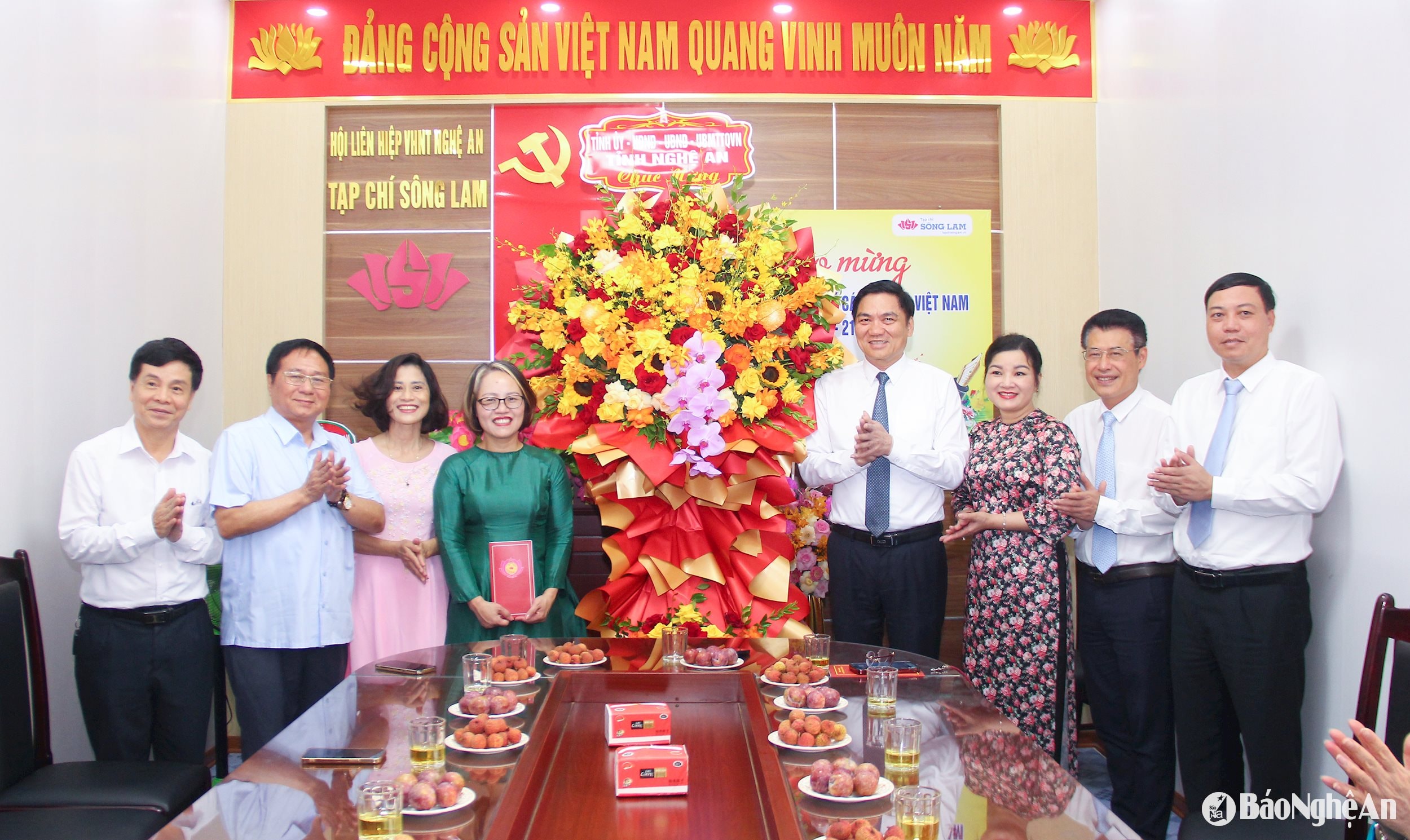 Đoàn công tác của tỉnh