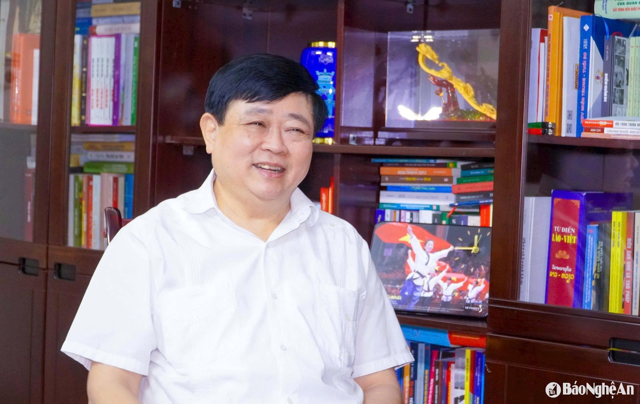 Ông Nguyễn Thế Kỷ, nguyên Uỷ viên BCH Trung ương Đảng; Phó Chủ tịch Hội đồng Lý lluận Trung ương., nguyên TBT Báo Nghệ An. Ảnh Đình Tuyên. jpg