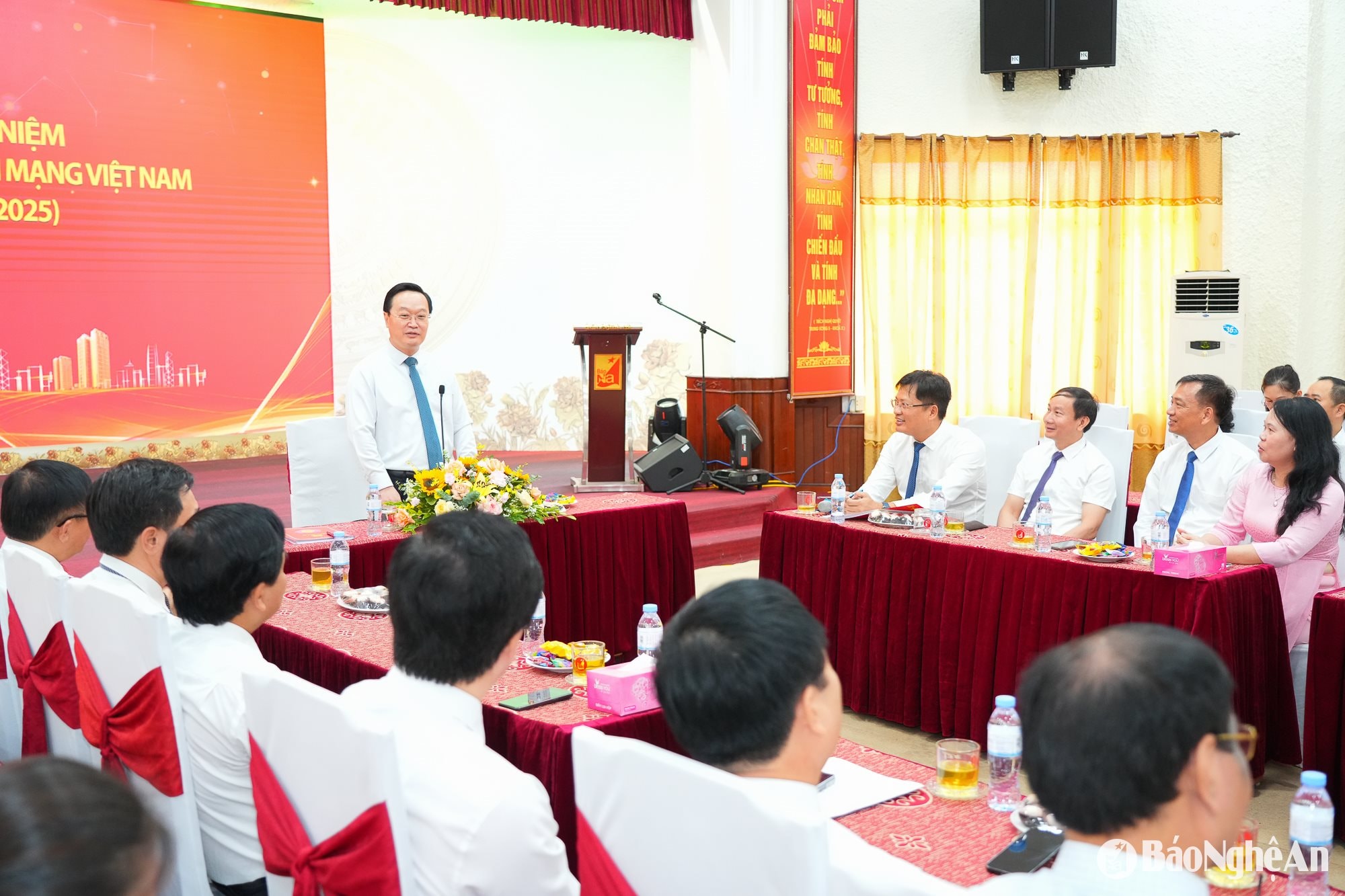 Bí thư Nguyễn Đức Trung-7