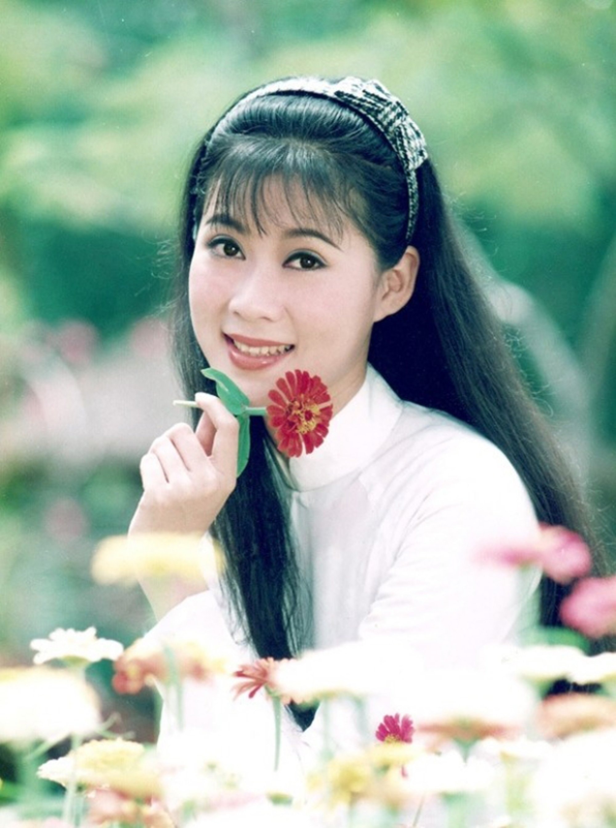 Nhan sắc thời trẻ của
