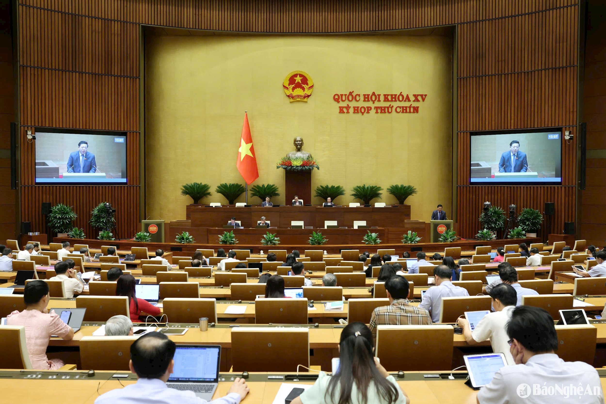 Quang cảnh phiên làm việc chiều 18/6 tại Hội trường Diên Hồng, Nhà Quốc hội. Ảnh: Nam An