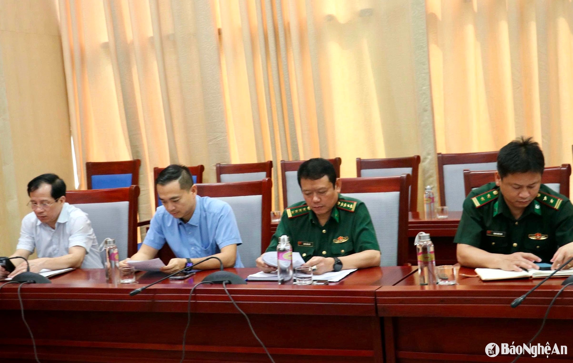 đại biểu. Ảnh- PHÚ HƯƠNG