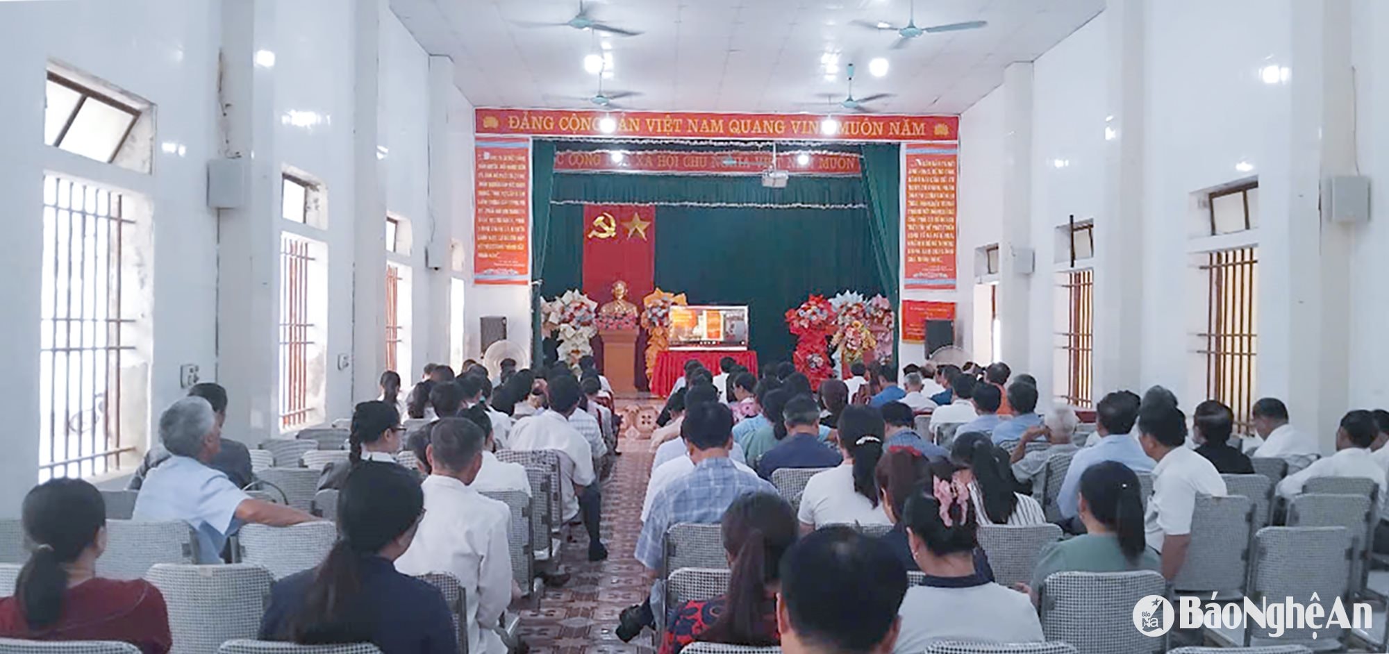 Hội nghị tại xã Diễn Kỷ
