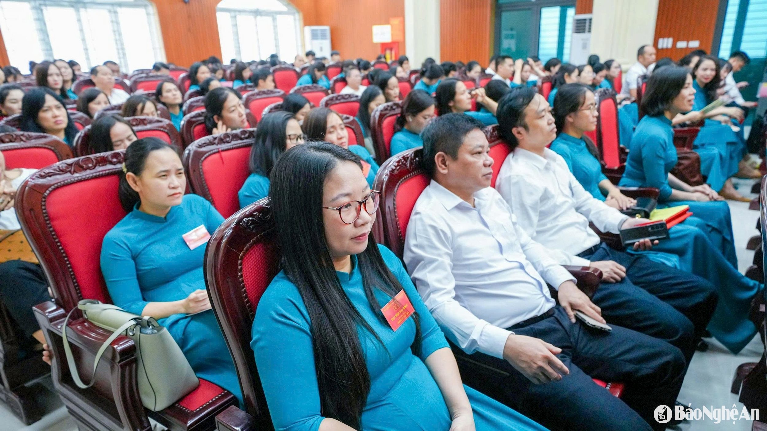 đảng viên dự