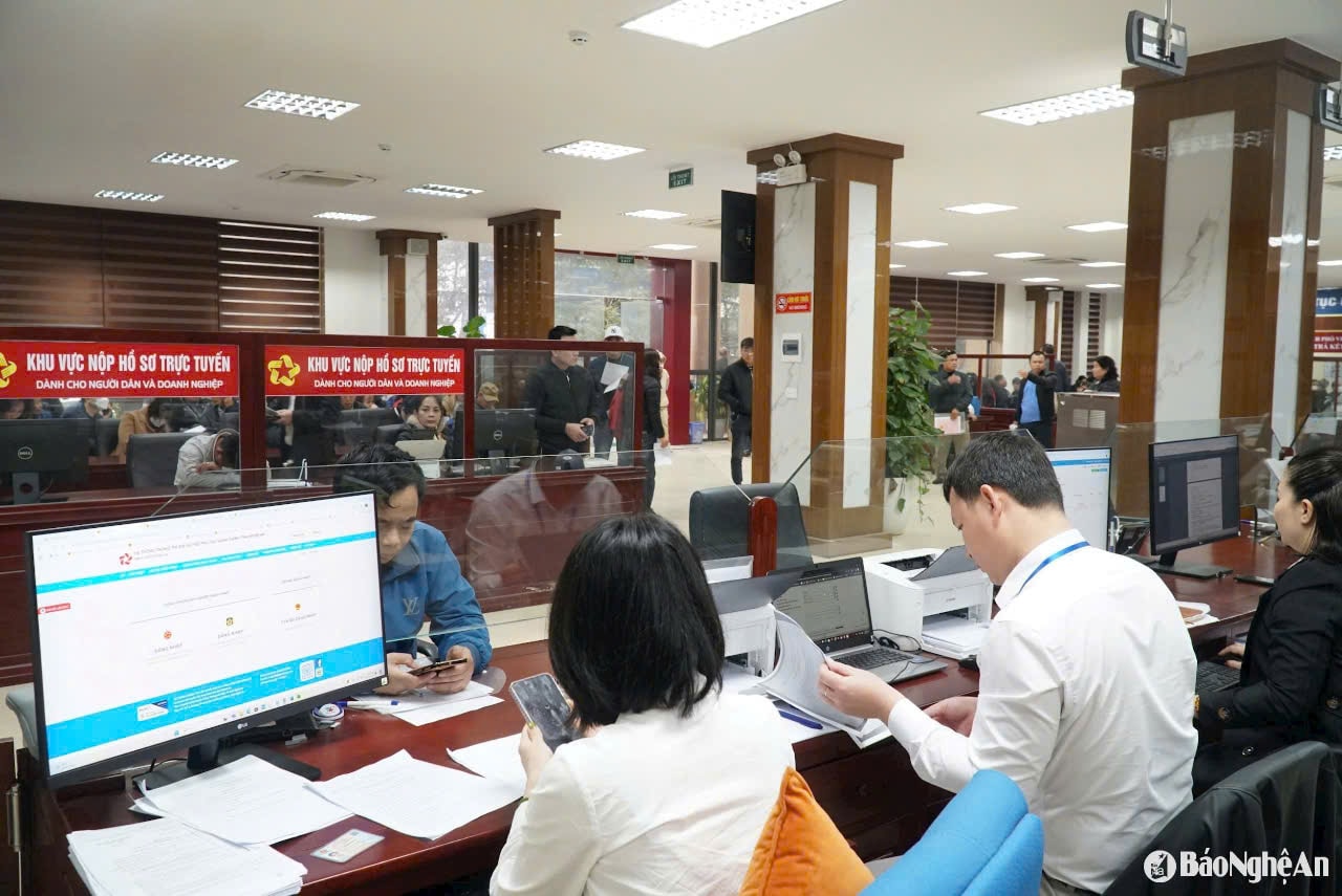 Hiện có nhiều người đã đăng ký kinh doanh để mở cơ sở dạy thêm ngoài nhà trường