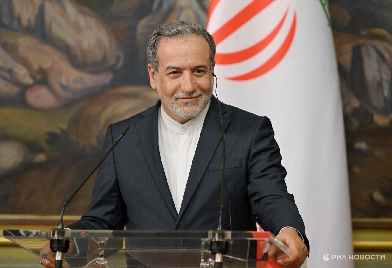 Ngoại trưởng Iran đến Nga