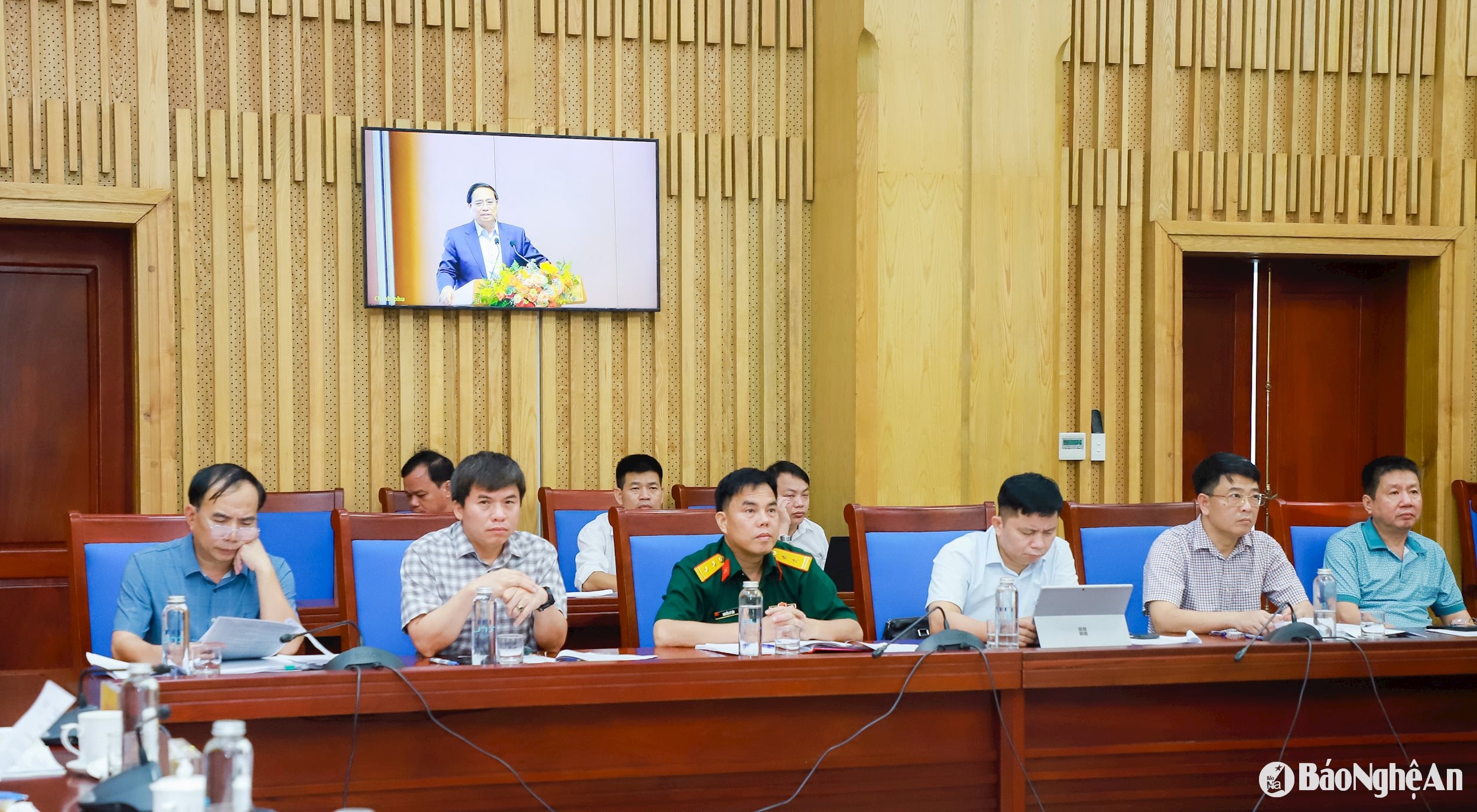 Các đại biểu dự Hội nghị tại điểm cầu UBND tỉnh Nghệ An. Ảnh: Thành Duy