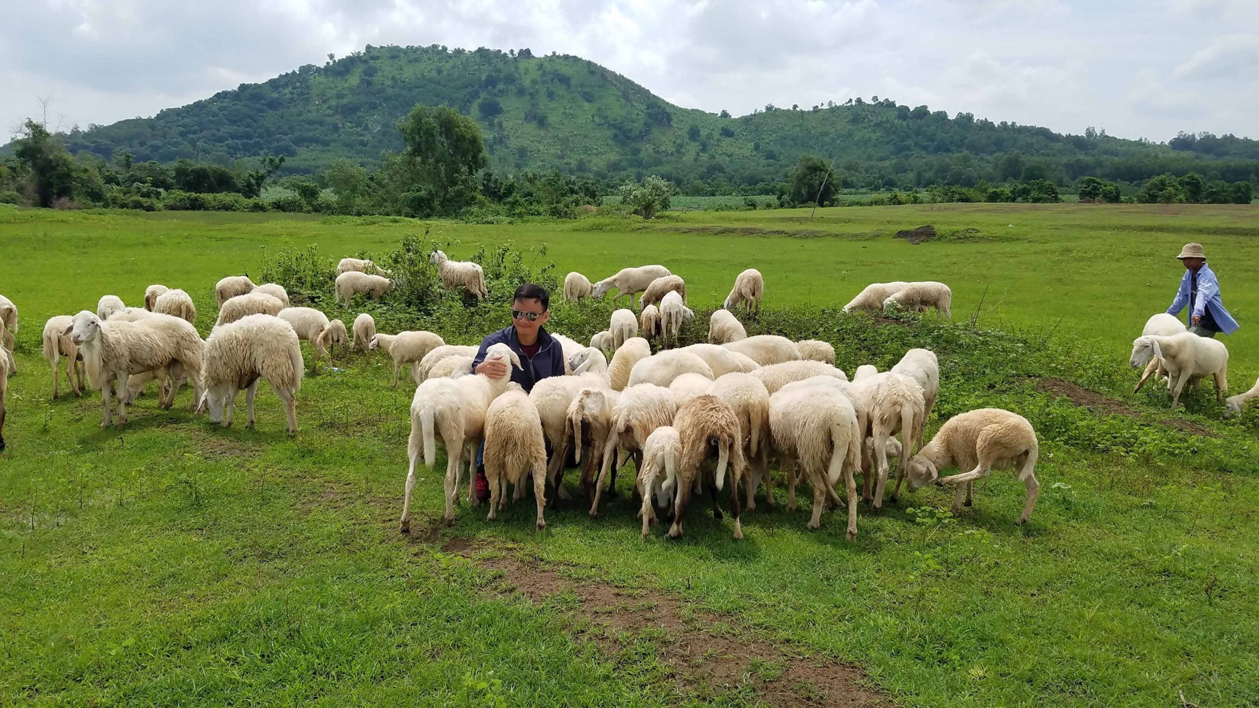 doi-cuu-suoi-nghe-vietuctourist-1-scaled.jpg