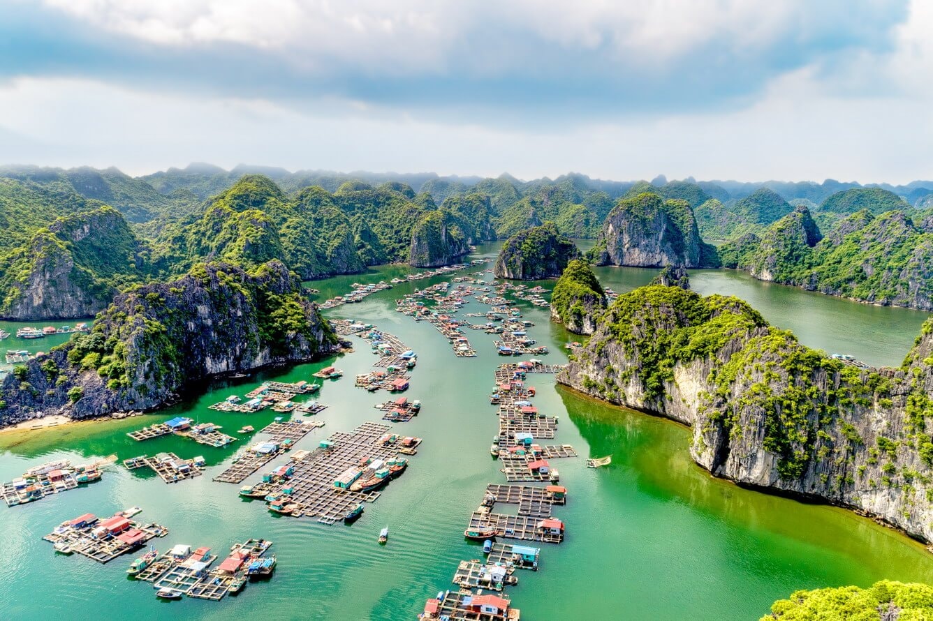 mia.vn-media-uploads-blog-du-lich-_den-dat-cang-dung-bo-qua-top-18-diem-du-lich-hai-phong-tuyet-dep-phan-1-1647973565.jpg