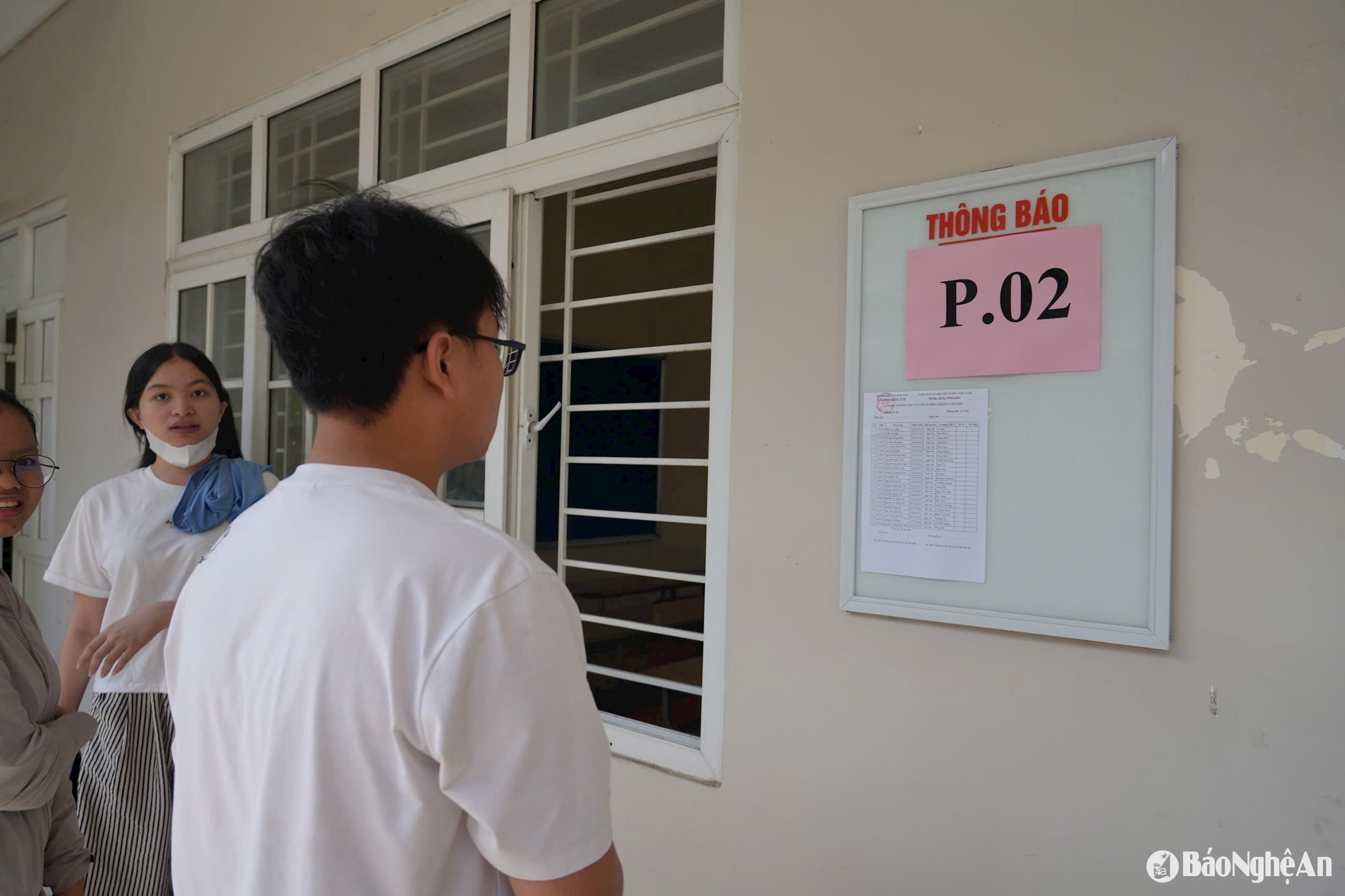 Thí sinh tham dự Kỳ thi vào Trường THPT chuyên Đại học Vinh. Ảnh - Mỹ Hà