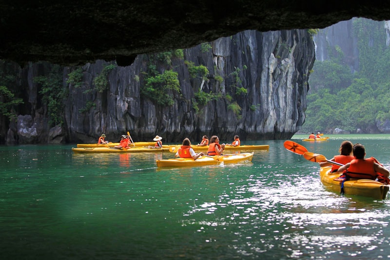 kayak-halong-2.jpg