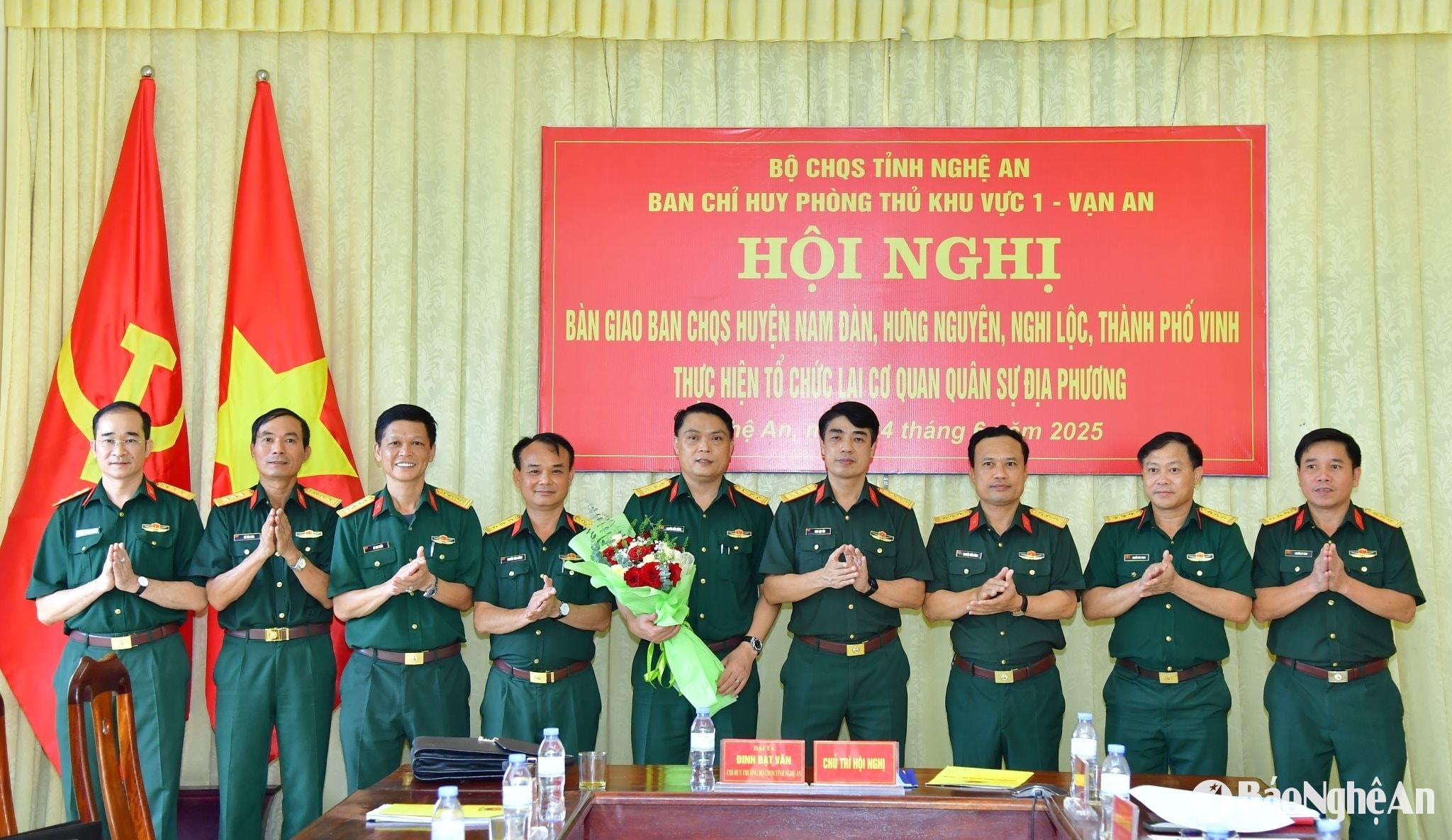រូបថត ៤
