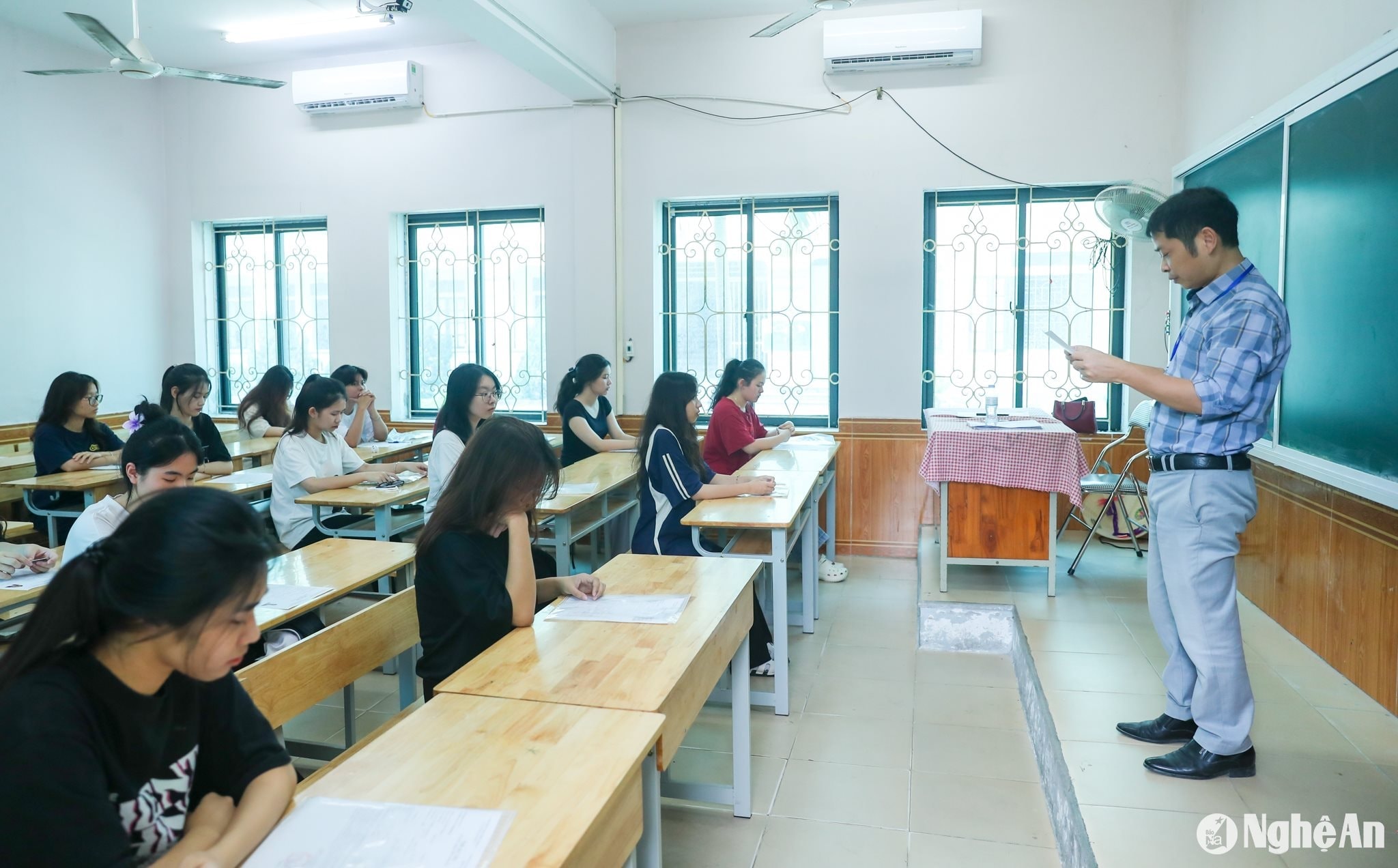 bna_duc-anh-4443-a50bc68d57c8e3fef0381b16fa02e909.jpg