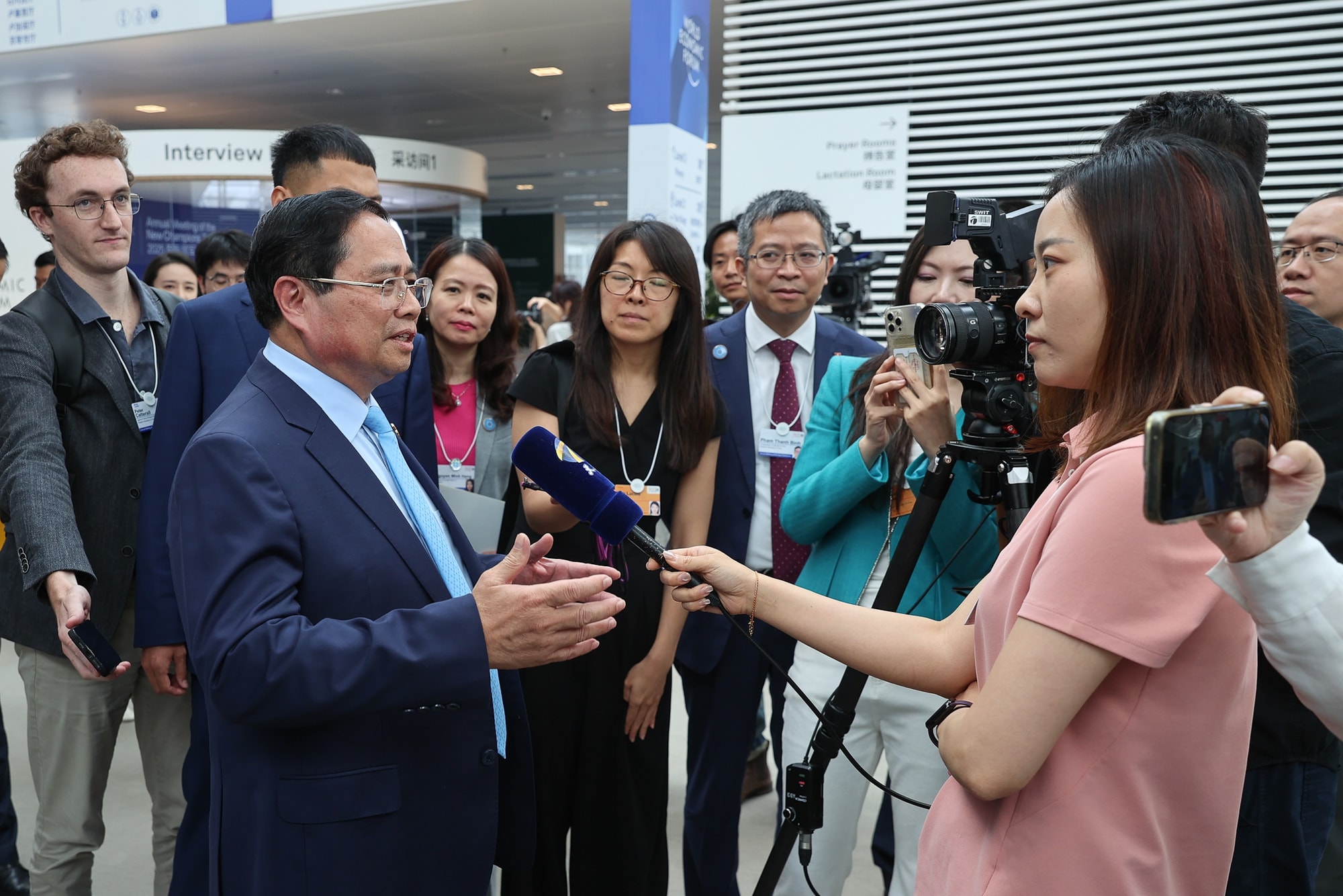 Thủ tướng: Việt Nam tự tin, bản lĩnh để giữ cân bằng dựa trên nguyên tắc- Ảnh 9. Thủ tướng: Việt Nam tự tin, bản lĩnh để giữ cân bằng dựa trên nguyên tắc- Ảnh 9.