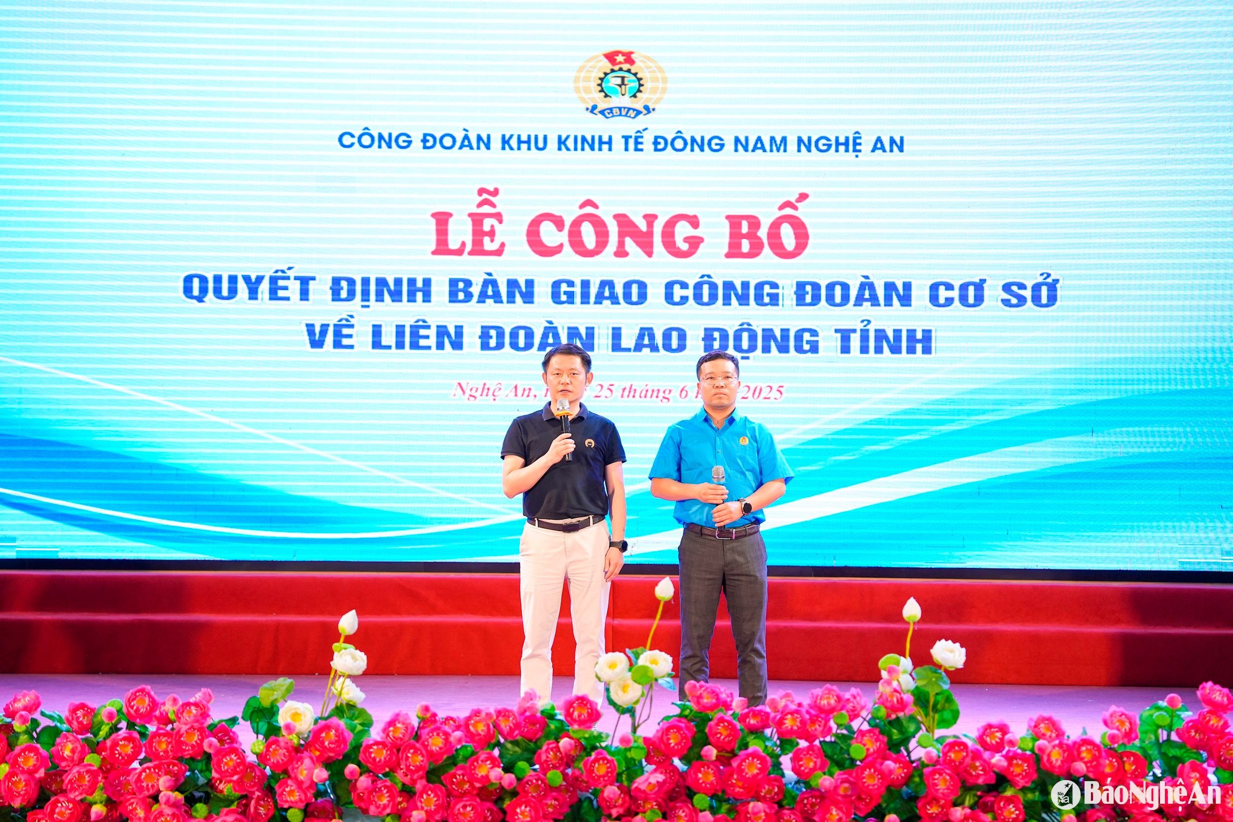 Ông Tất Đa Nhất – Giám đốc cấp cao Hành chính nhân sự Công ty TNHH Luxshare-ICT Nghệ An bày tỏ sự biết ơn đối với tổ chức công đoàn vì đã đồng hành với doanh nghiệp trong thời gian qua. Ảnh: Diệp Thanh