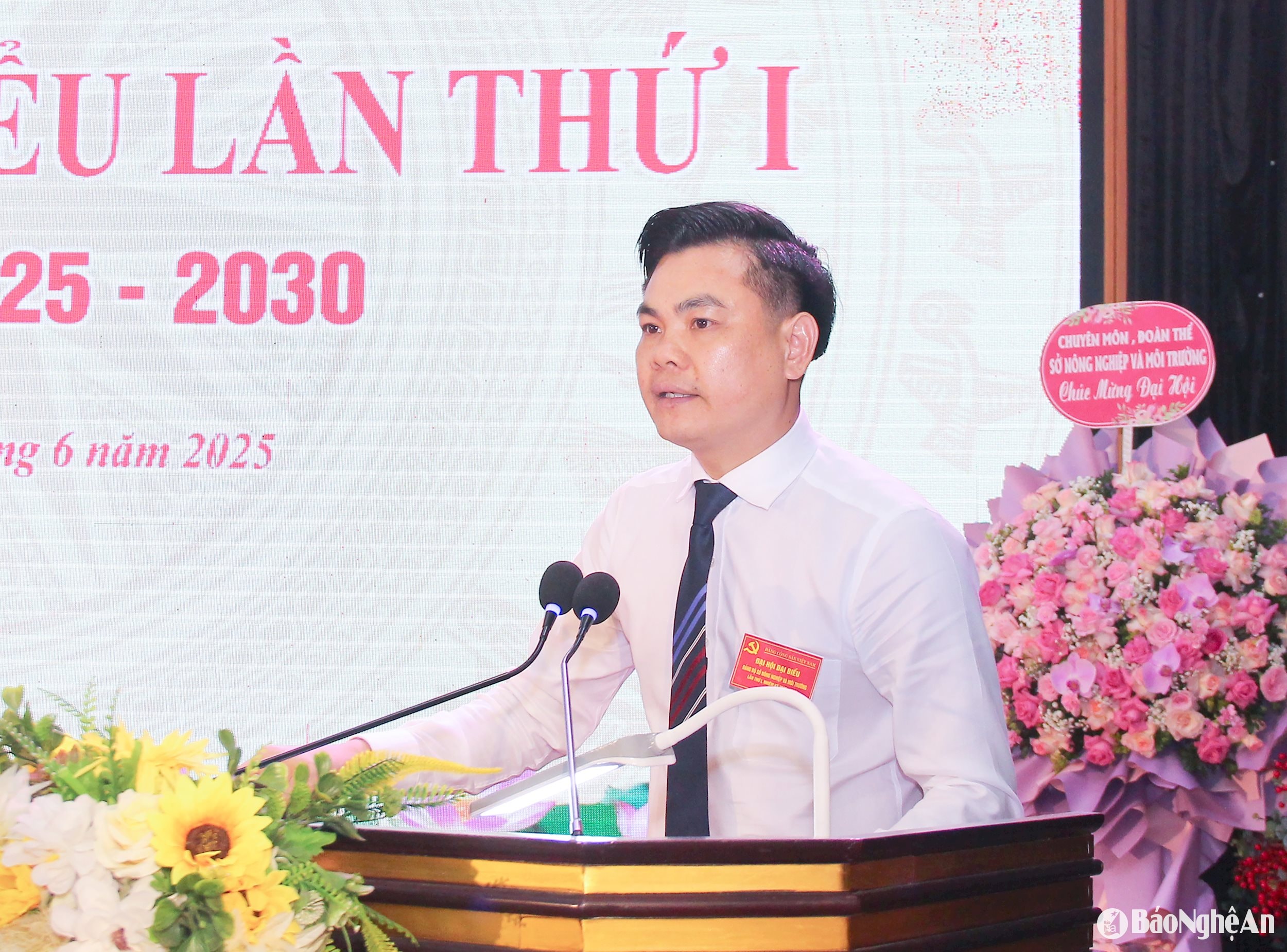 Đồng chí Thái Duy Hùng - Bí thư Chi bộ, Trưởng phòng Quản lý tài nguyên đât đai
