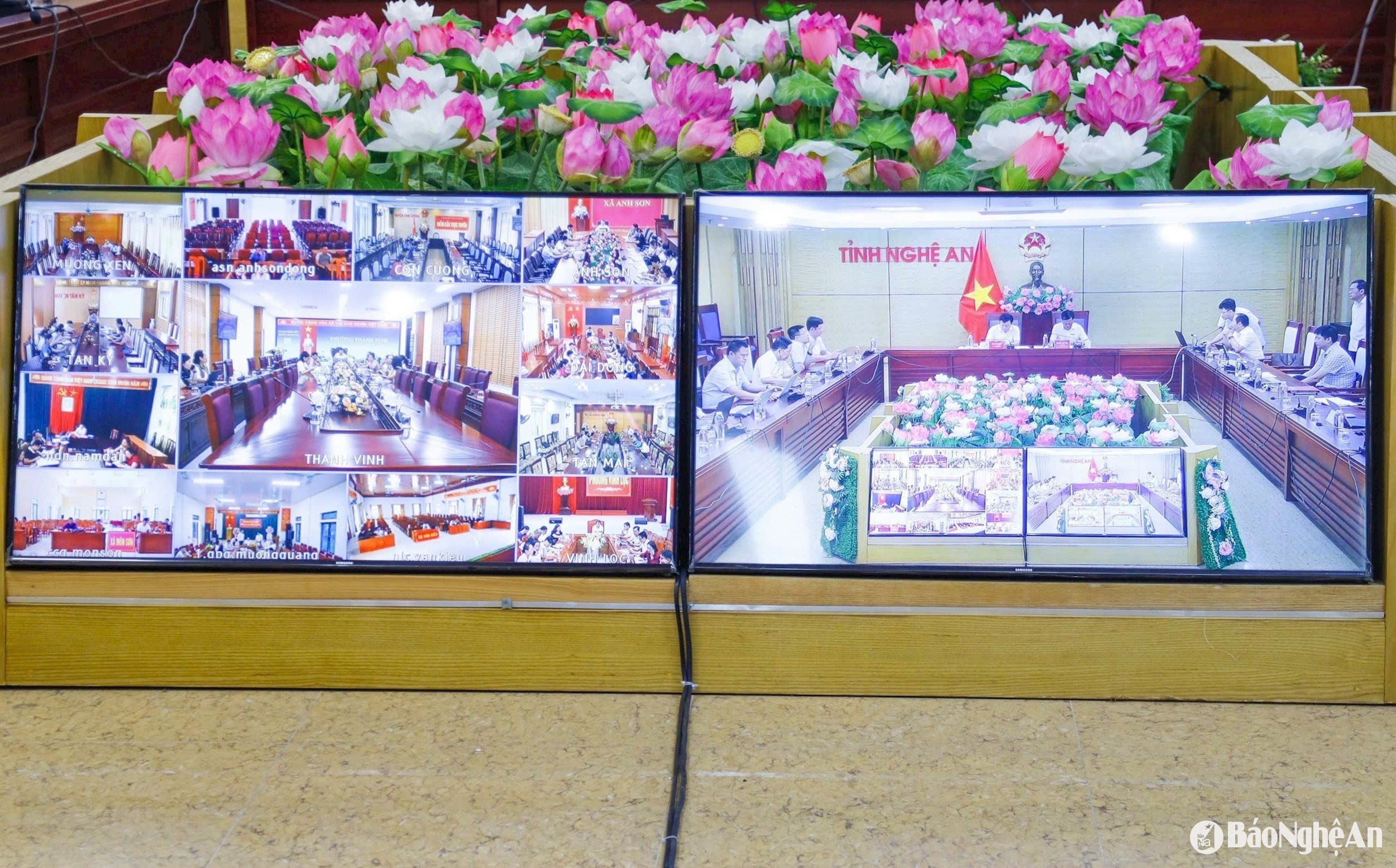 trực tuyến