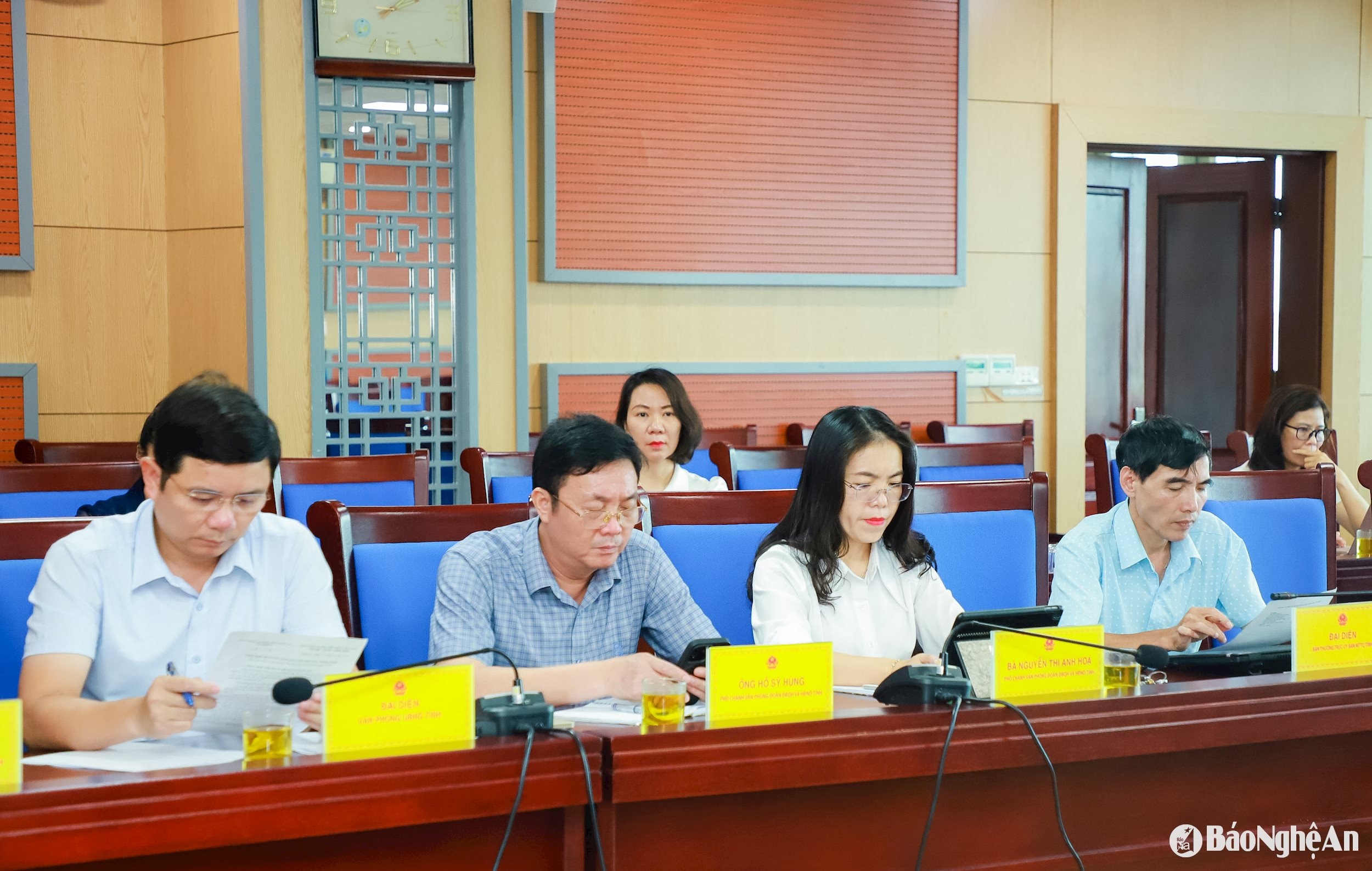 Các đại biểu dự phiên họp thường kỳ tháng 6/2025 của Thường trực HĐND tỉnh. Ảnh: Thành Duy