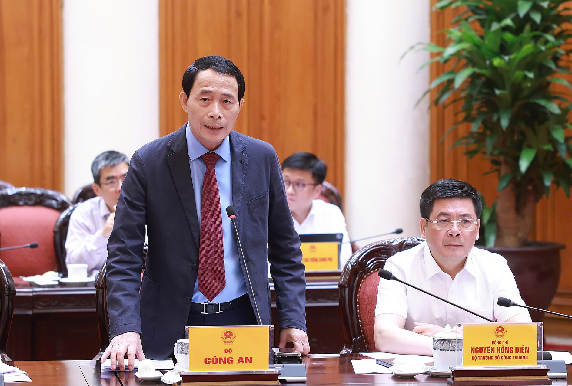 Thủ tướng: Tiếp tục xem xét, giải quyết các quan tâm của phía Hoa Kỳ- Ảnh 6. Thủ tướng: Tiếp tục xem xét, giải quyết các quan tâm của phía Hoa Kỳ- Ảnh 6.