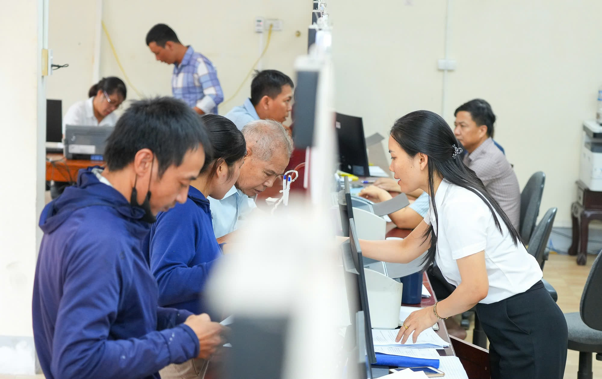 Ghi nhận ngày đầu tiên vận hành mô hình chính quyền 2 cấp ở Nghệ An