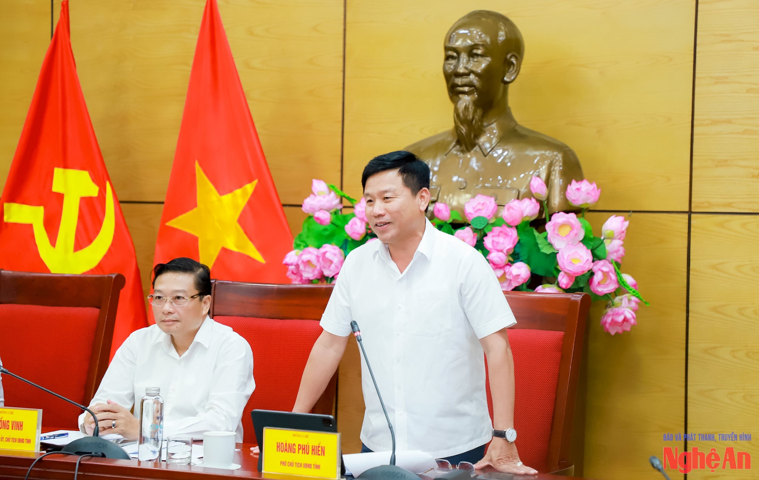 Đồng chí Hoàng Phú Hiền - Phó Chủ tịch UBND tỉnh phát biểu tại cuộc làm việc. Ảnh: Thành Duy