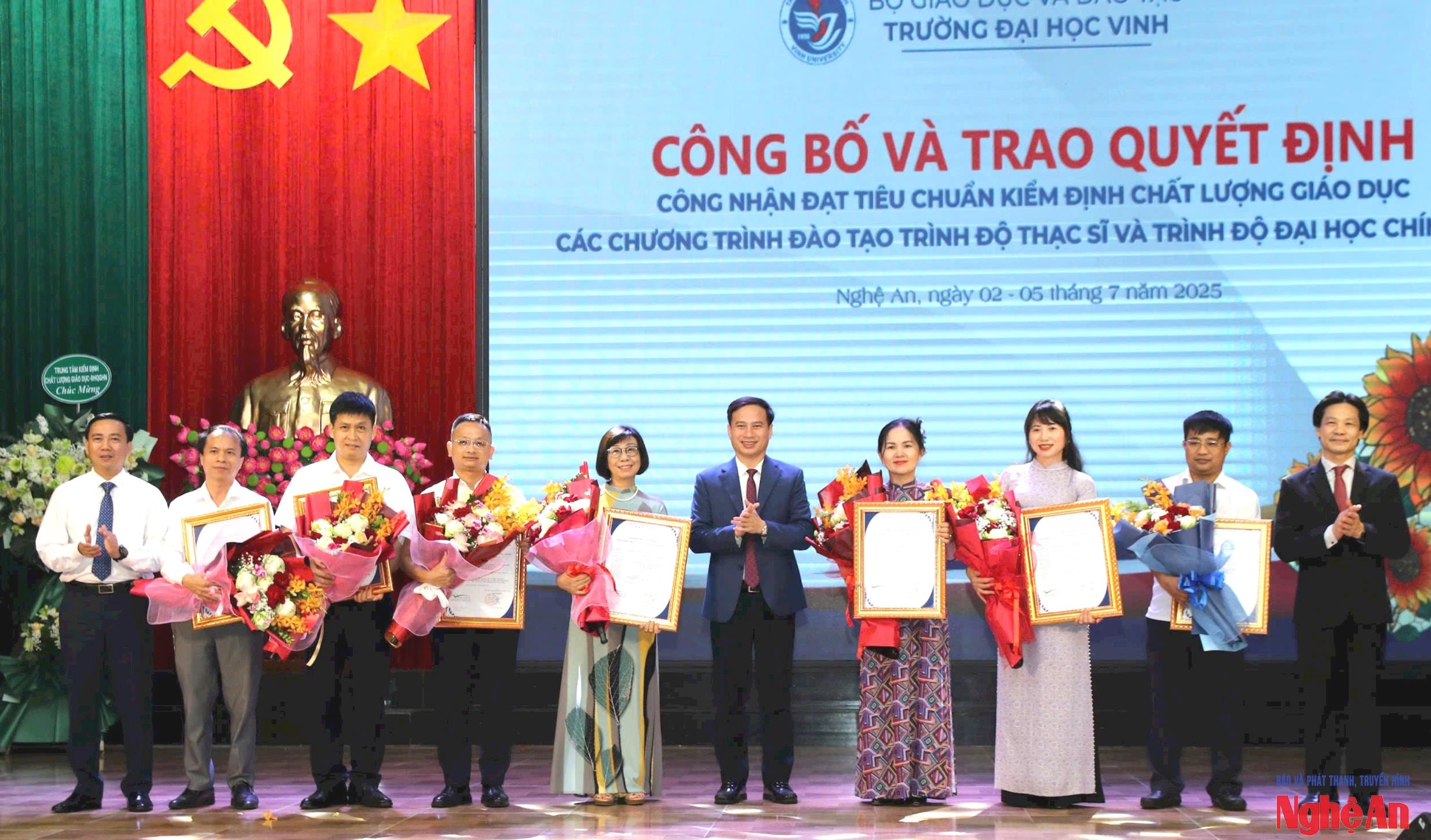 bna_trao-kiem-dinh-chat-luong(1).jpg