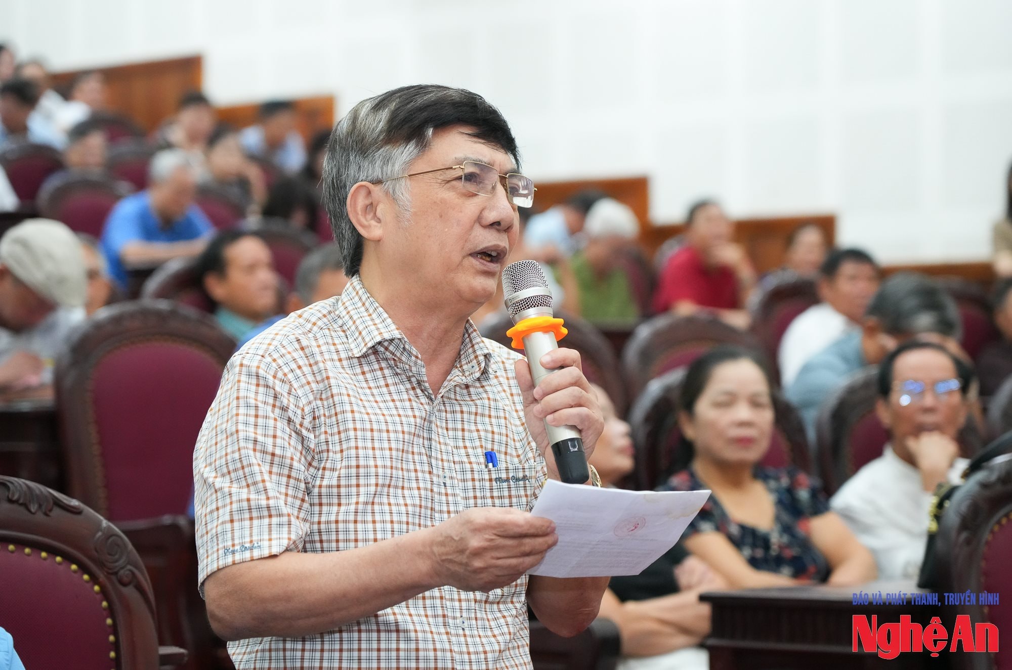 Tiếp xúc cử tri-2