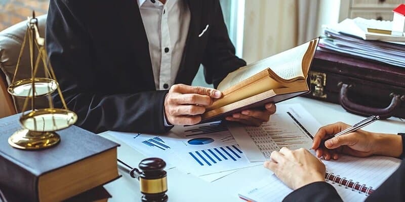 Tư vấn pháp lý miễn phí pháp chế thường xuyên và quản trị doanh nghiệp
