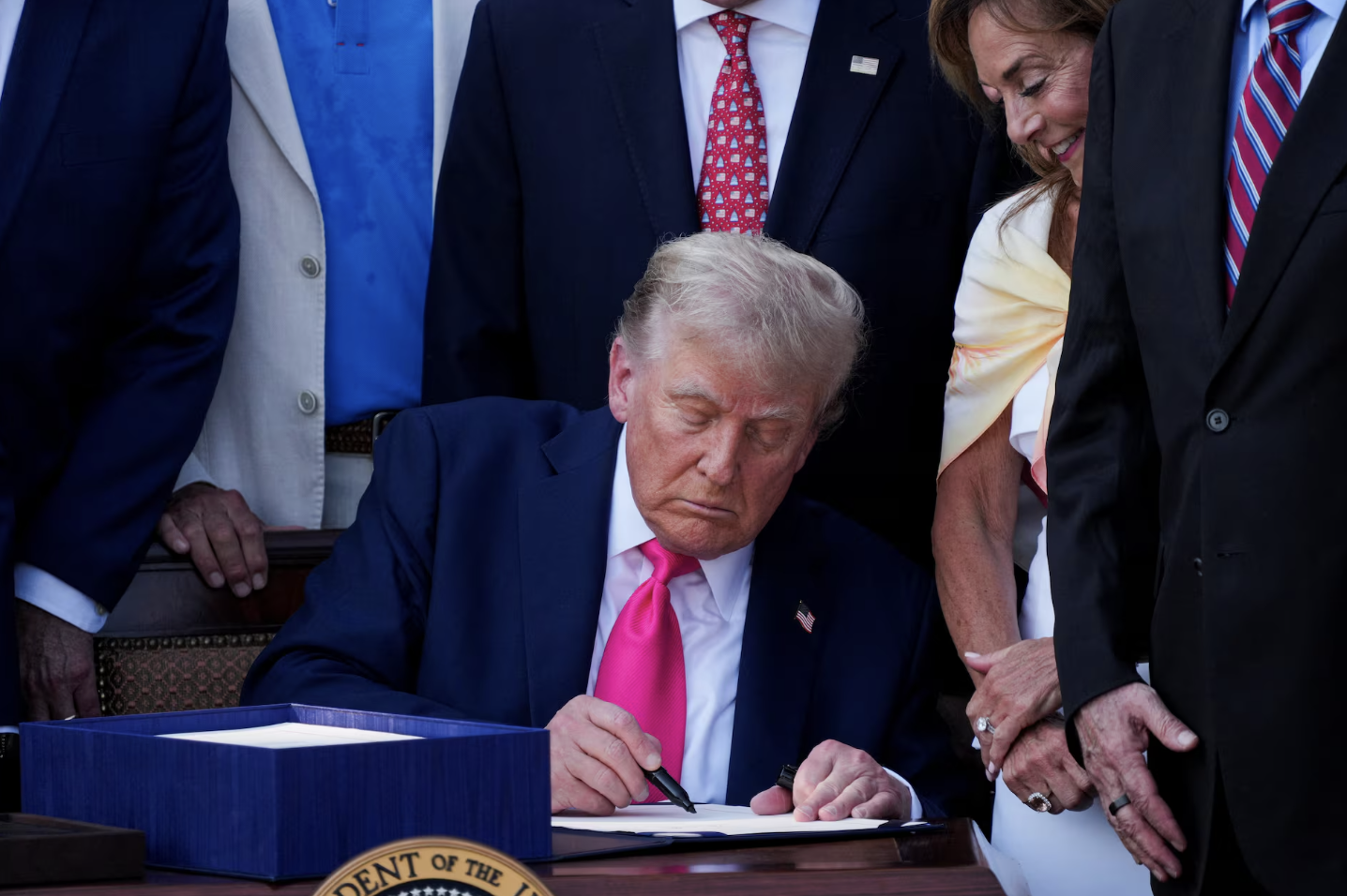 Những điểm chính trong đạo luật giảm thuế mang tính cột mốc của Tổng thống Trump - Nhịp sống kinh tế Việt Nam & Thế giới