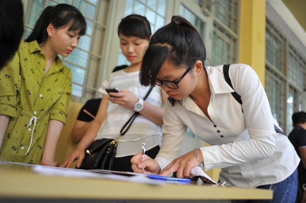 Áp lực tăng học phí