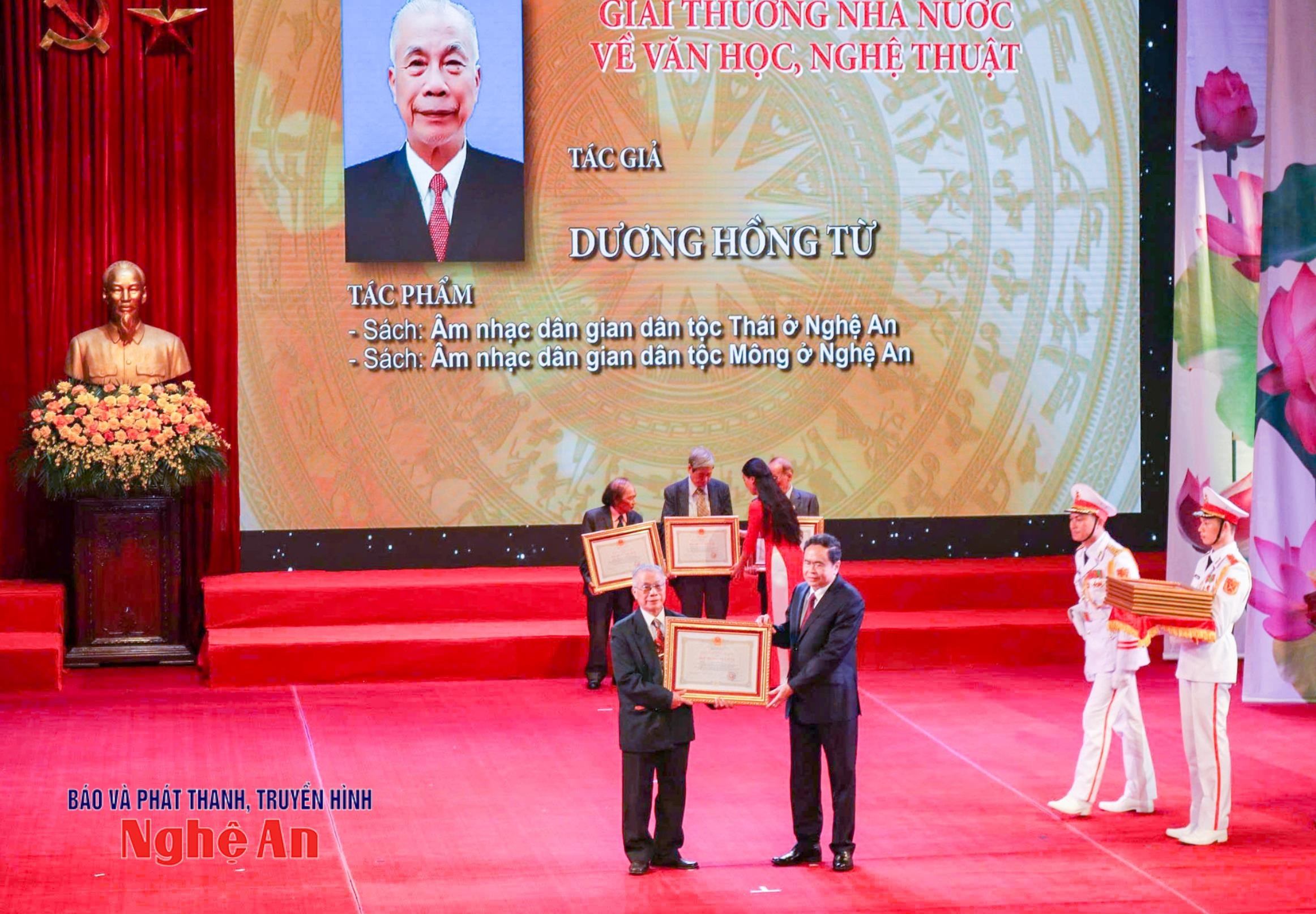 ong-duong-hong-tu.jpg