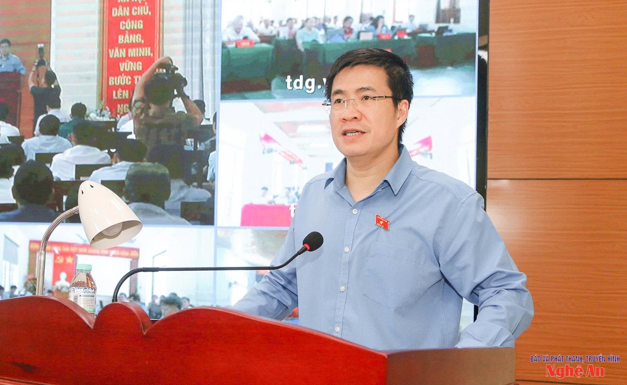 Tiếp xúc cử tri xã Tương Dương-1