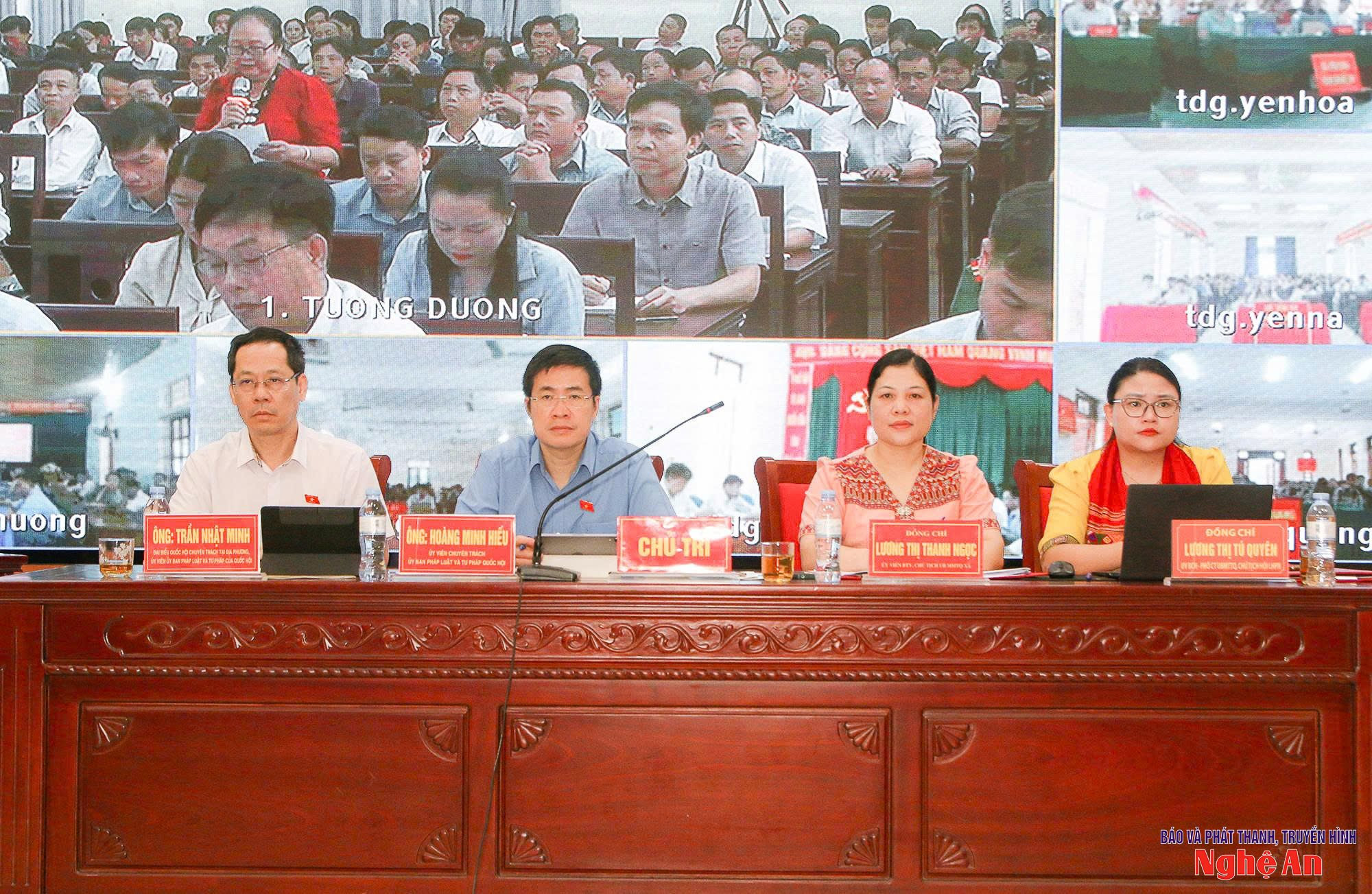 Cử tri xã Tương Dương kiến nghị các vấn đề về đất đai, hàng giả, an sinh xã hội