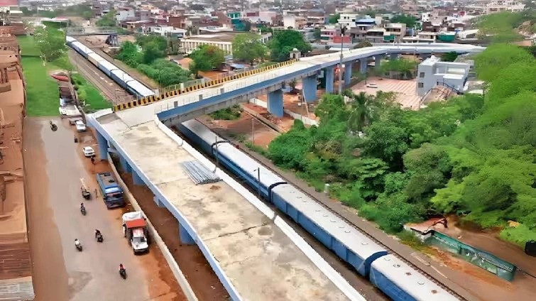 Đình chỉ công tác 7 kỹ sư vì xây cầu vượt có khúc cua 90 độ - ảnh 1