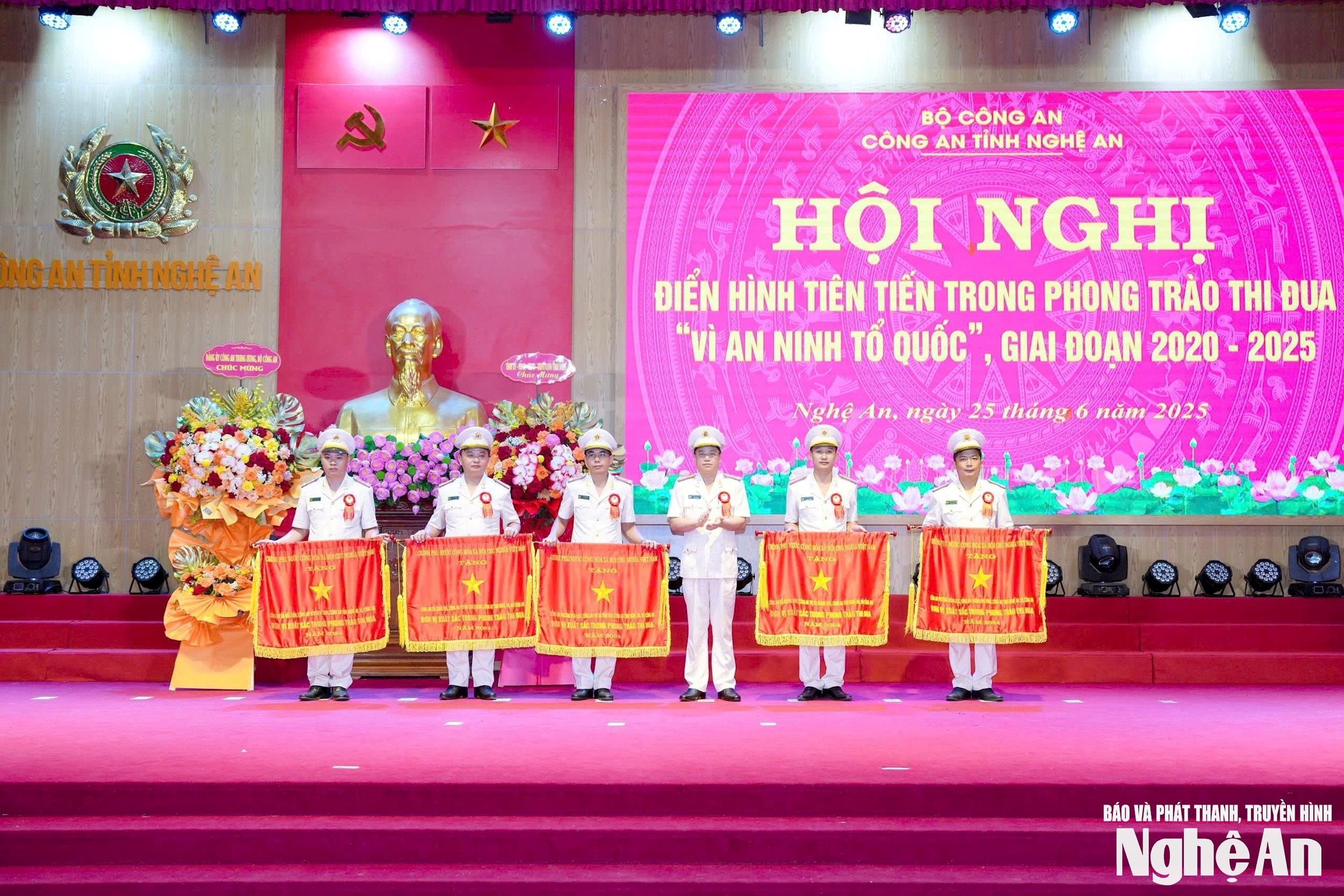 5.ảnh pv