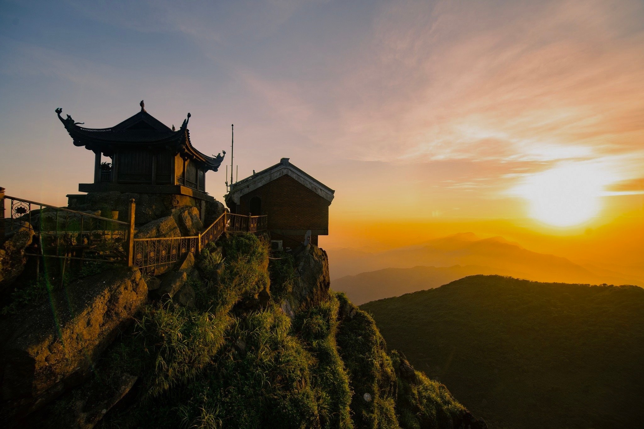 Du lịch Yên Tử 1 ngày: kinh nghiệm, lịch trình & chi phí