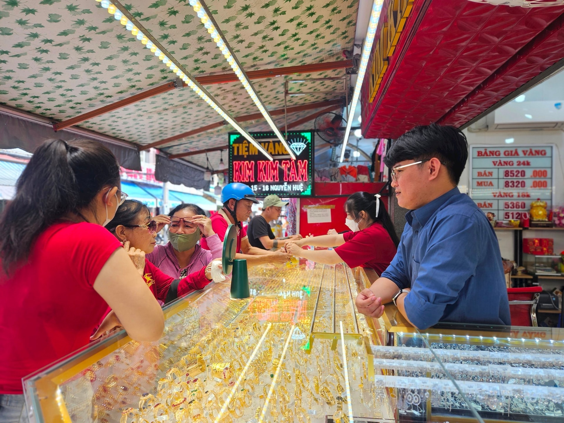 Giá vàng chiều nay 10/7/2025: Giá vàng tăng trở lại mức cao