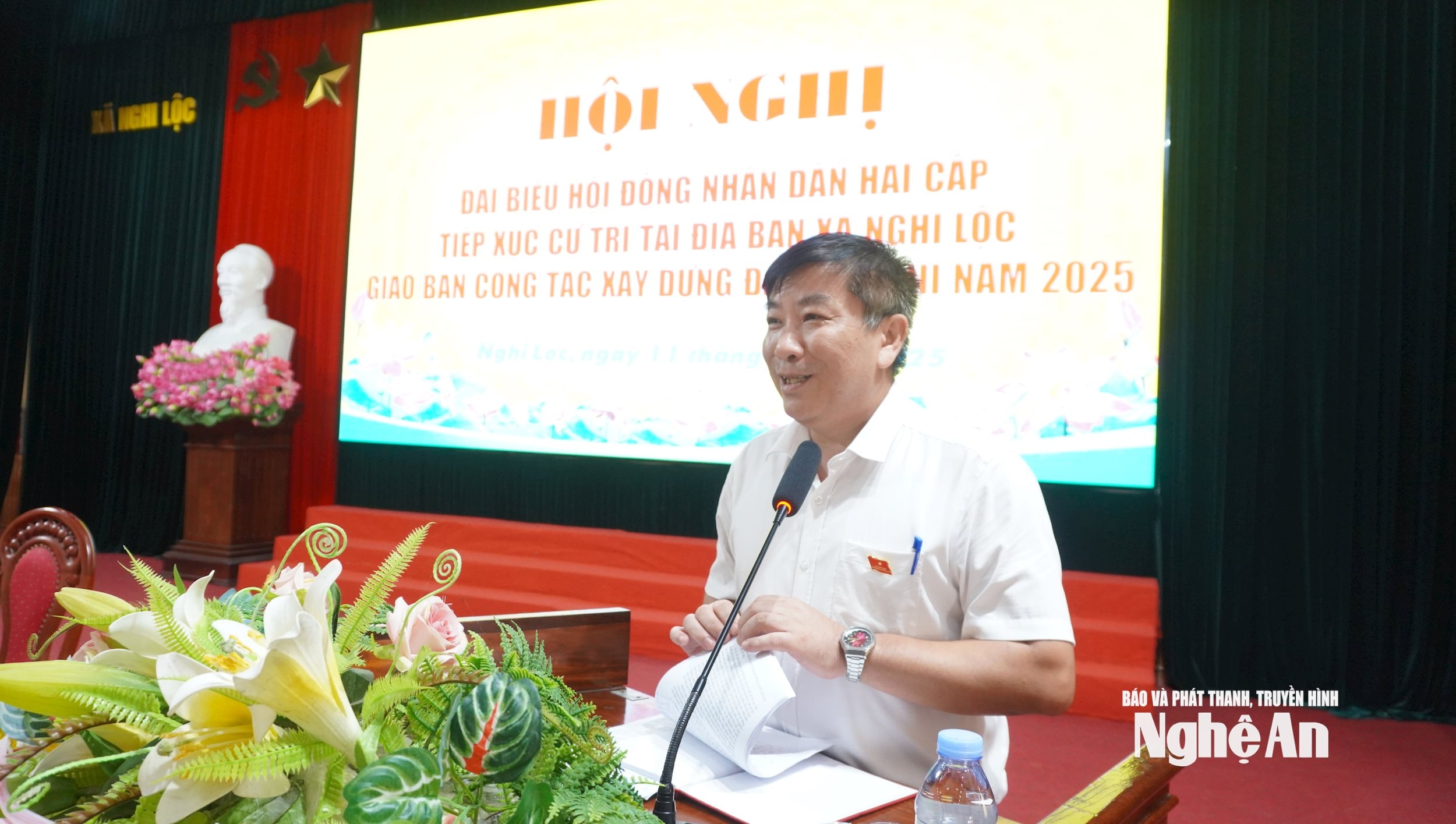 A Lân phát biểu