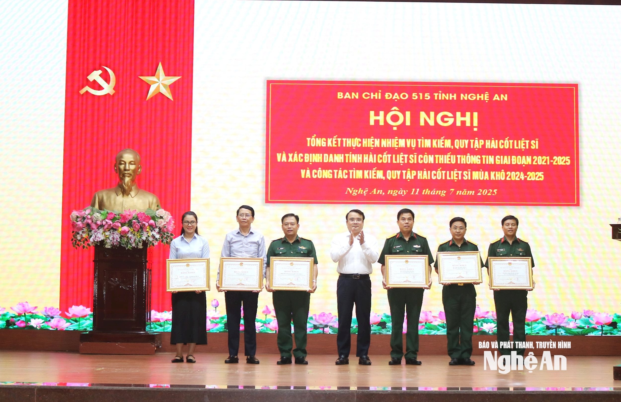 anh 10