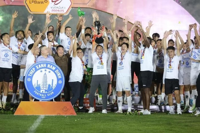 CLB Nam Định là đương kim vô địch V-League.