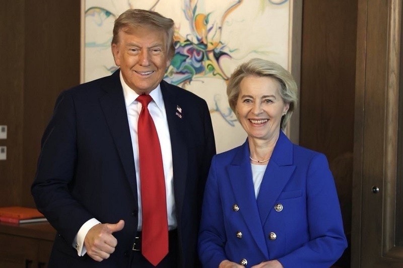 tong-thong-trump-ap-thue-nhap-khau-30-voi-eu20250712210122.jpg