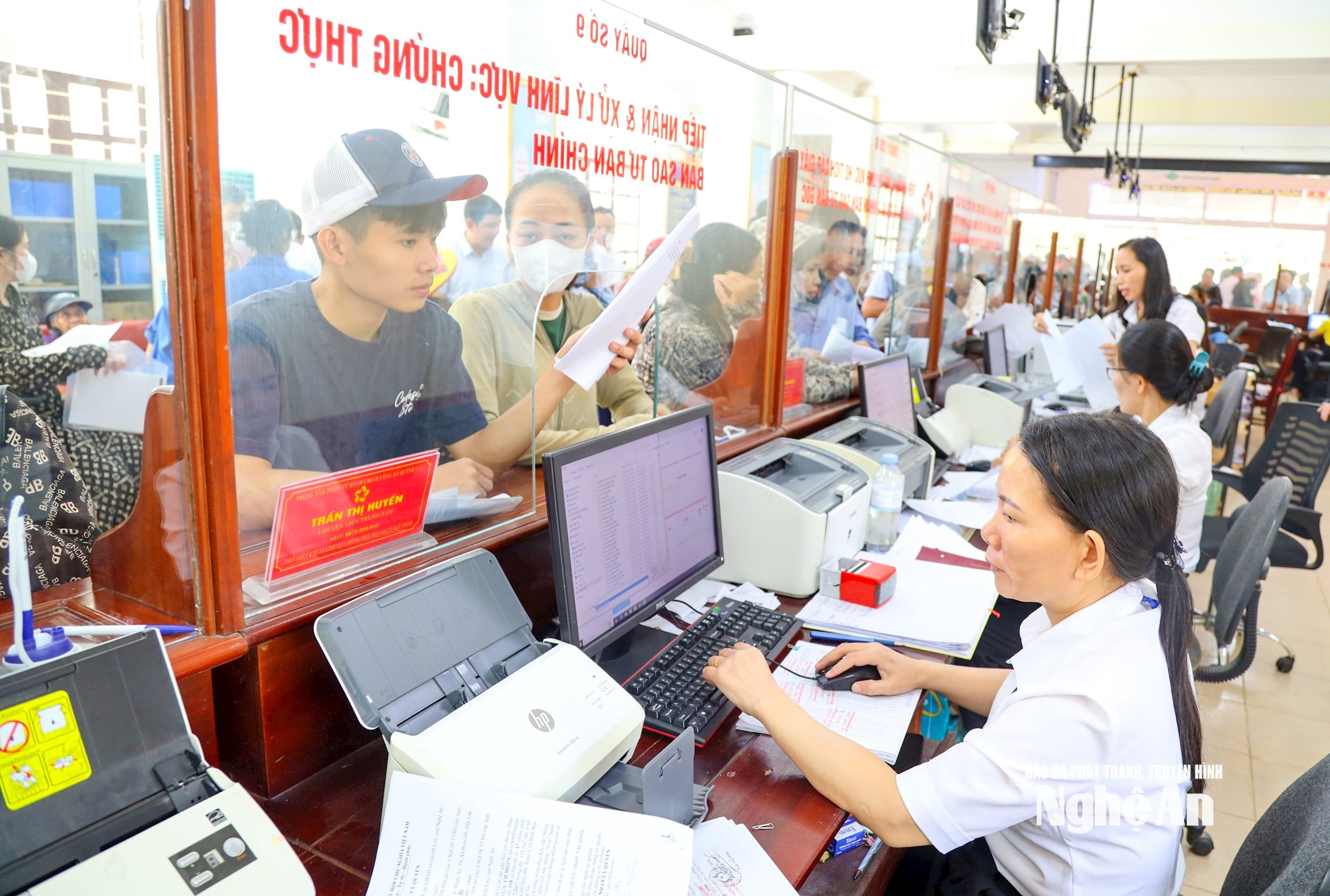 Đồng chí Bùi Đình Long kiểm tra về tình hình vận hành tổ chức chính quyền địa phương 02 cấp Ảnh Thanh Lê (12)