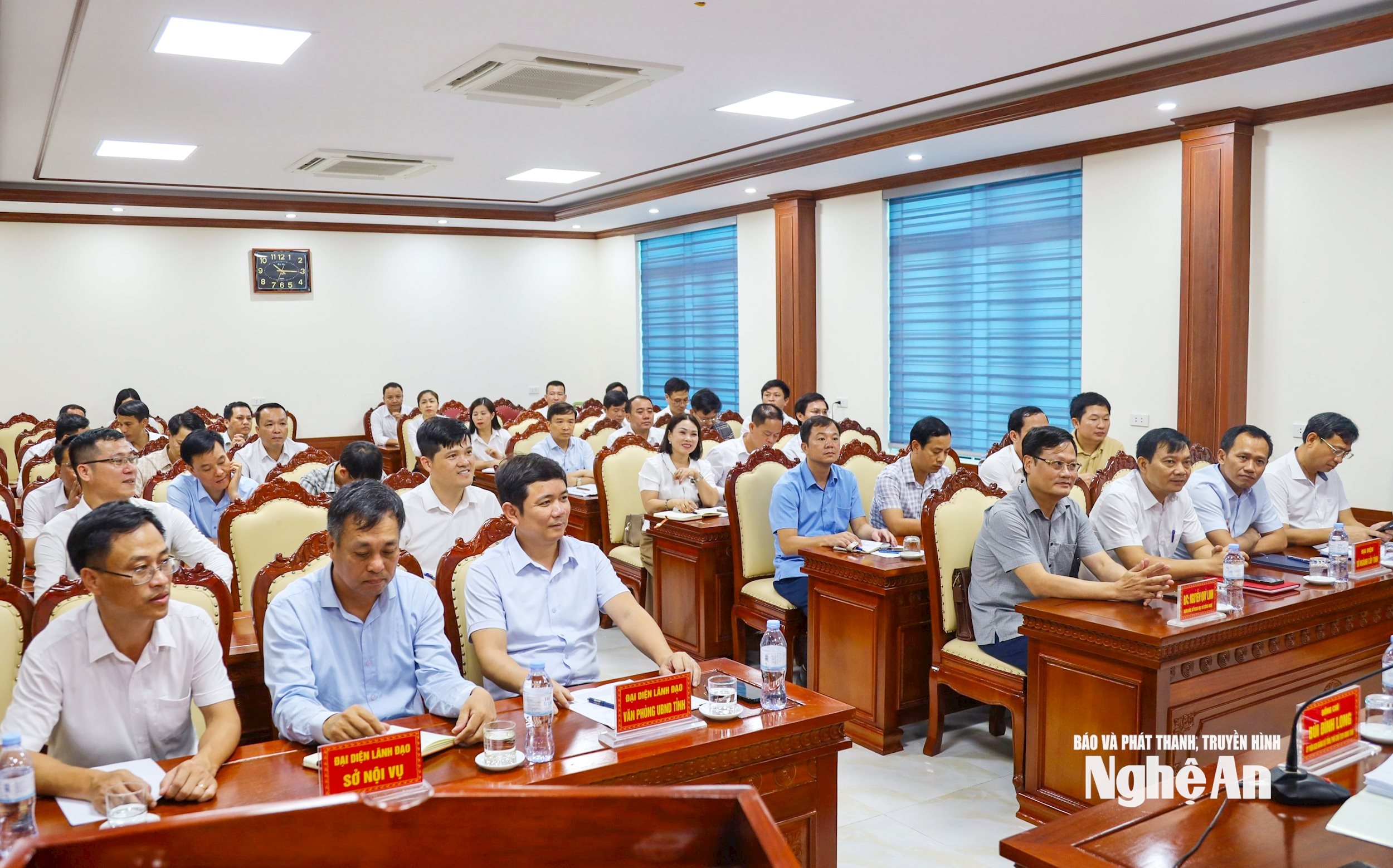 Đồng chí Bùi Đình Long kiểm tra về tình hình vận hành tổ chức chính quyền địa phương 02 cấp Ảnh Thanh Lê (15)