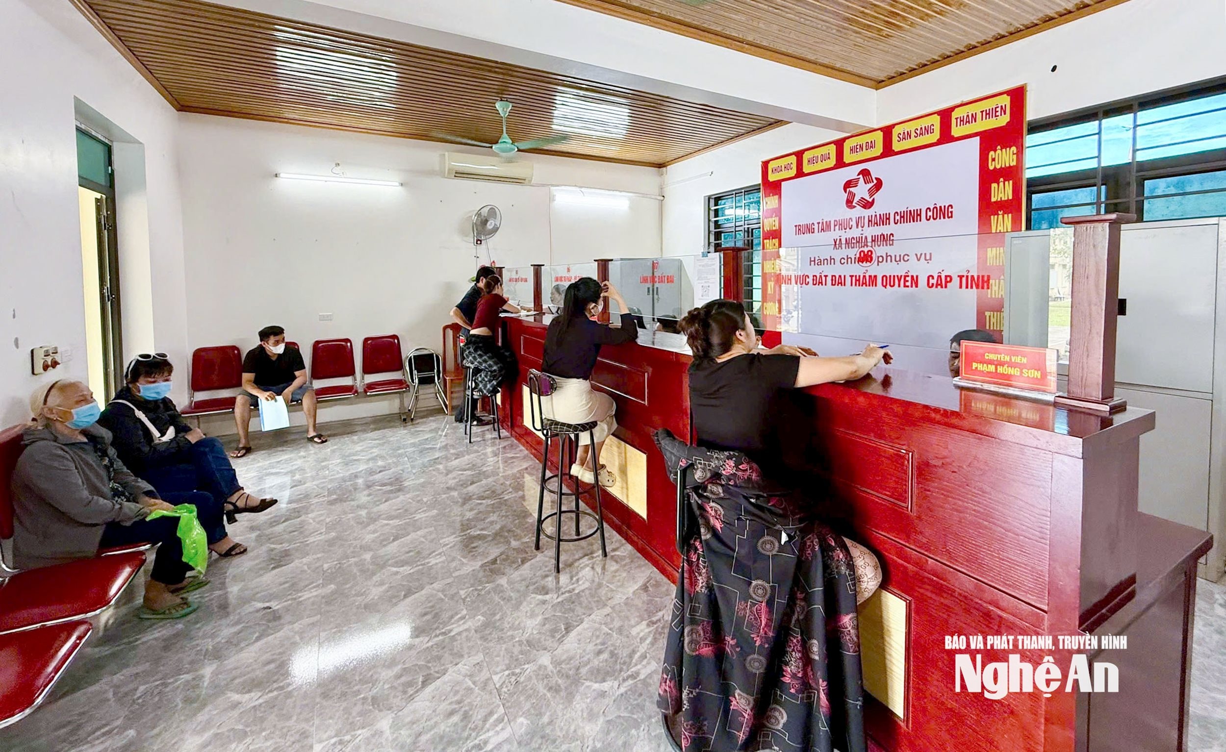 Trung tâm Phục vụ hành chính công xã Nghĩa Hưng