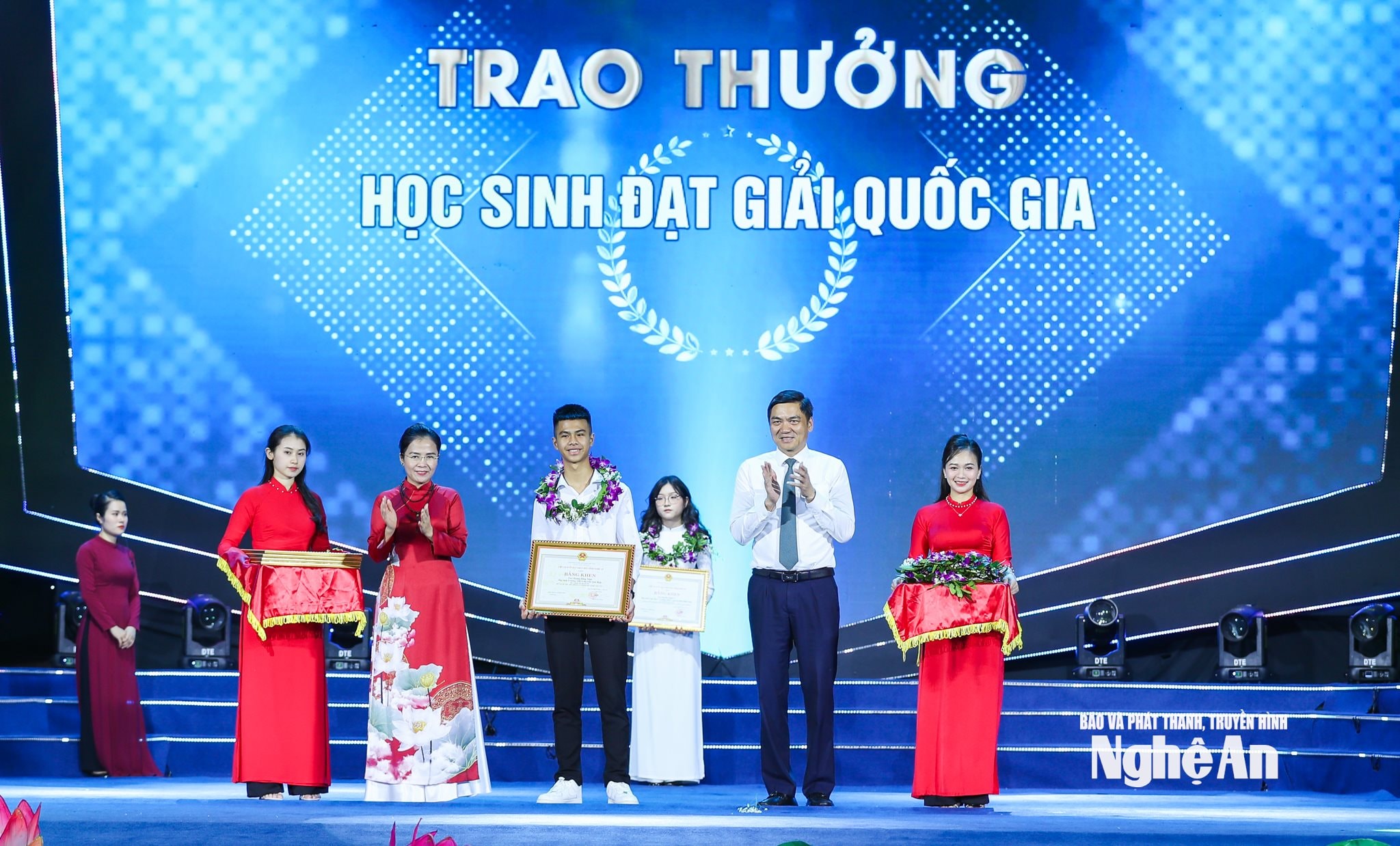 bna_duc-anh-9301-9370.jpg